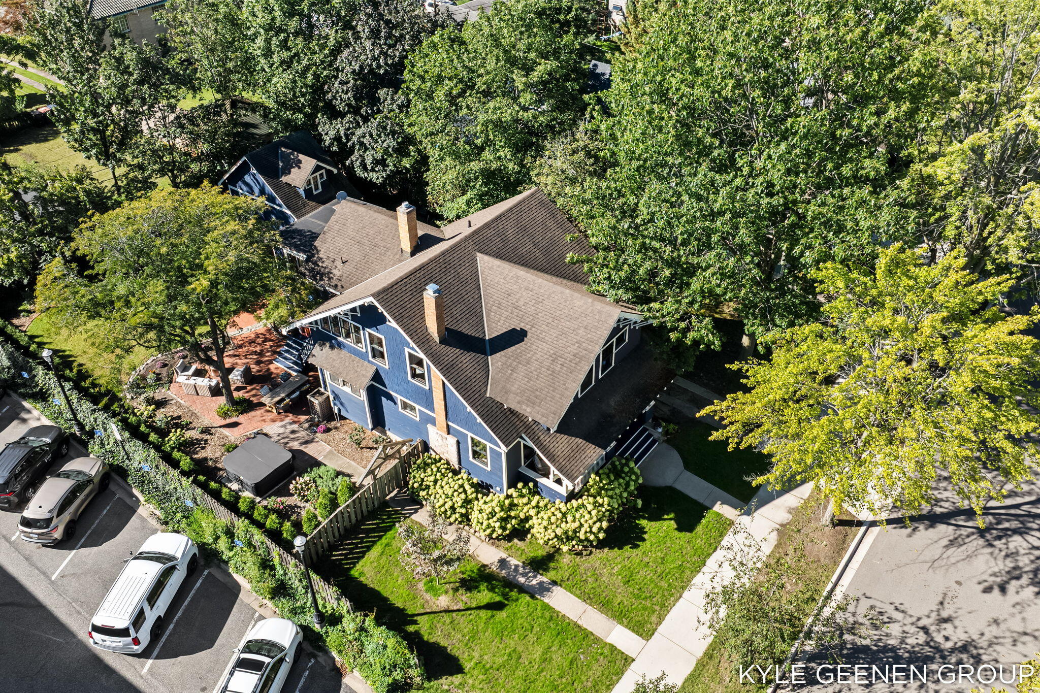62 W 11th Street Holland MI 49423