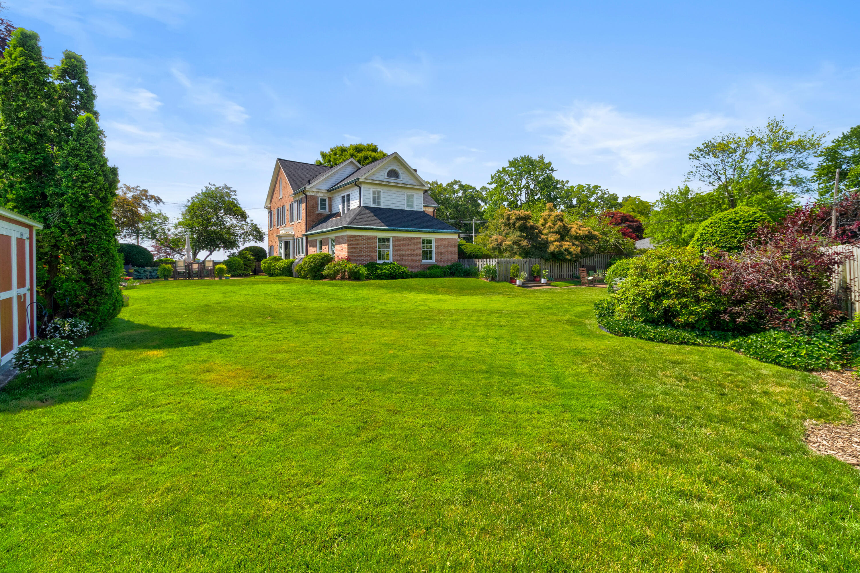 636 Ruddiman Drive Muskegon MI 49445