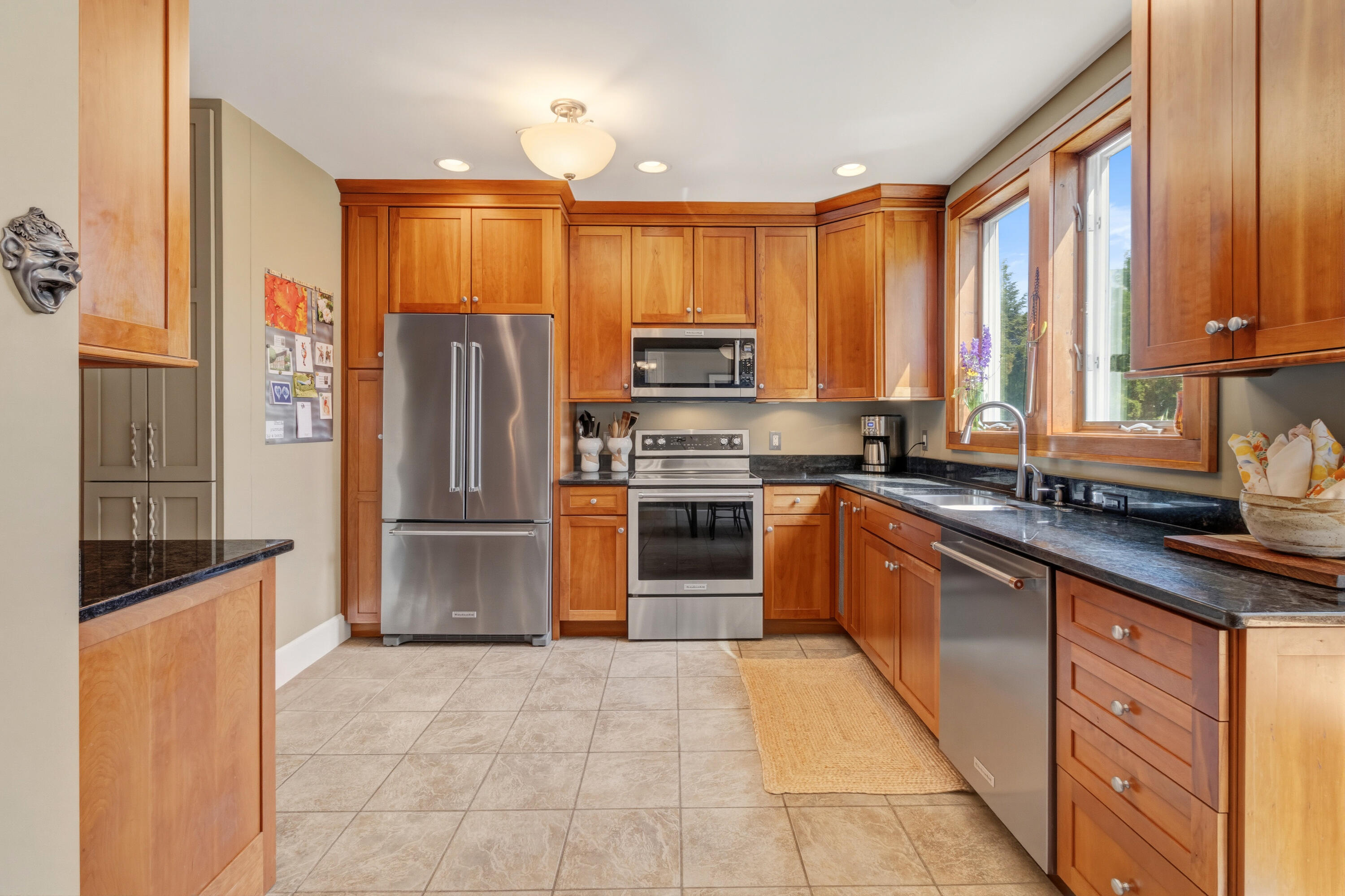 636 Ruddiman Drive Muskegon MI 49445