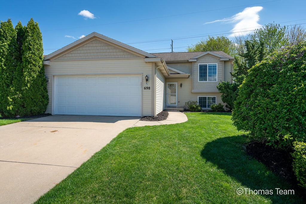 698 Silver Brook Drive SE Grand Rapids MI 49548