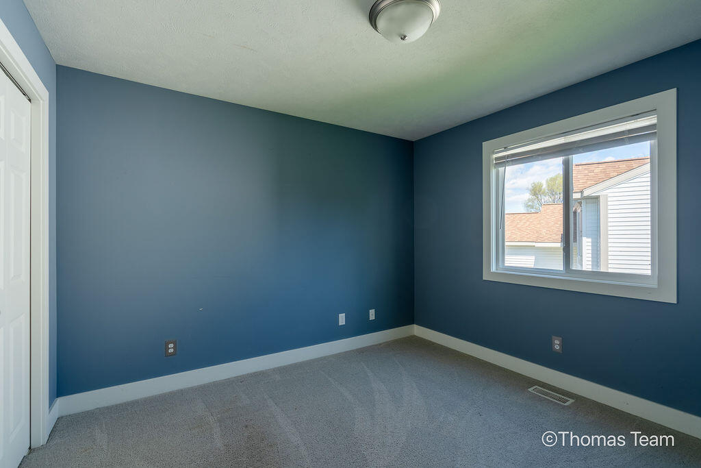 698 Silver Brook Drive SE Grand Rapids MI 49548