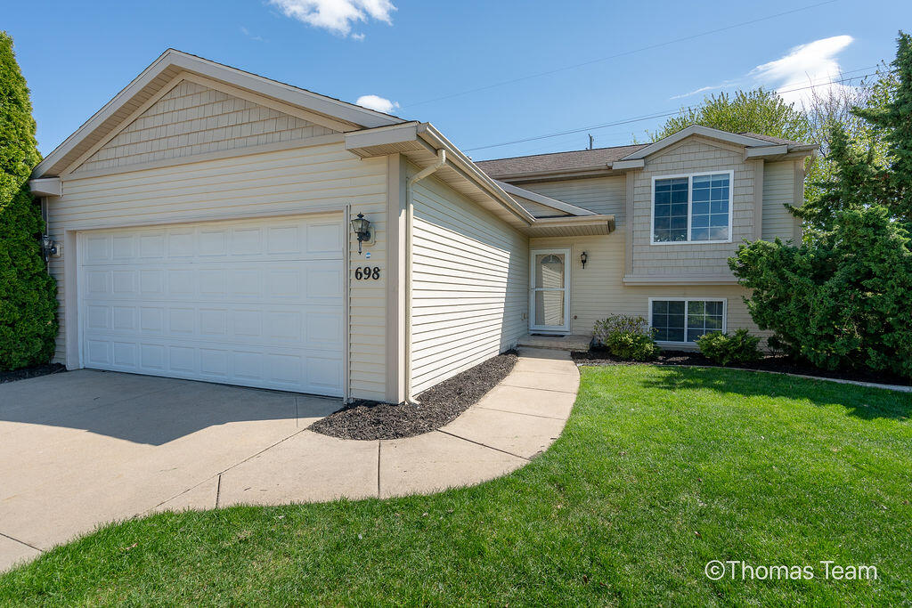 698 Silver Brook Drive SE Grand Rapids MI 49548