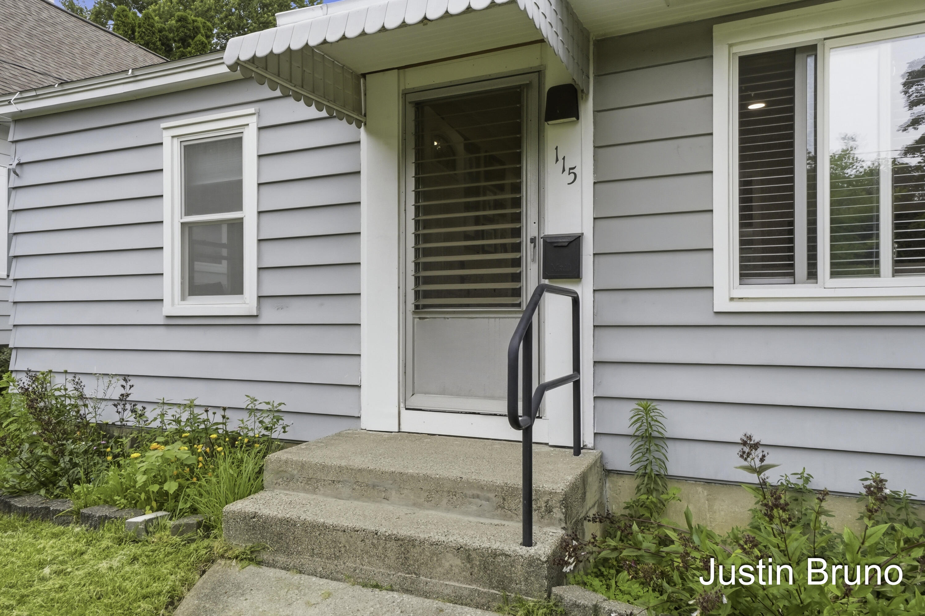 115 Montrose Street NE Grand Rapids MI 49505