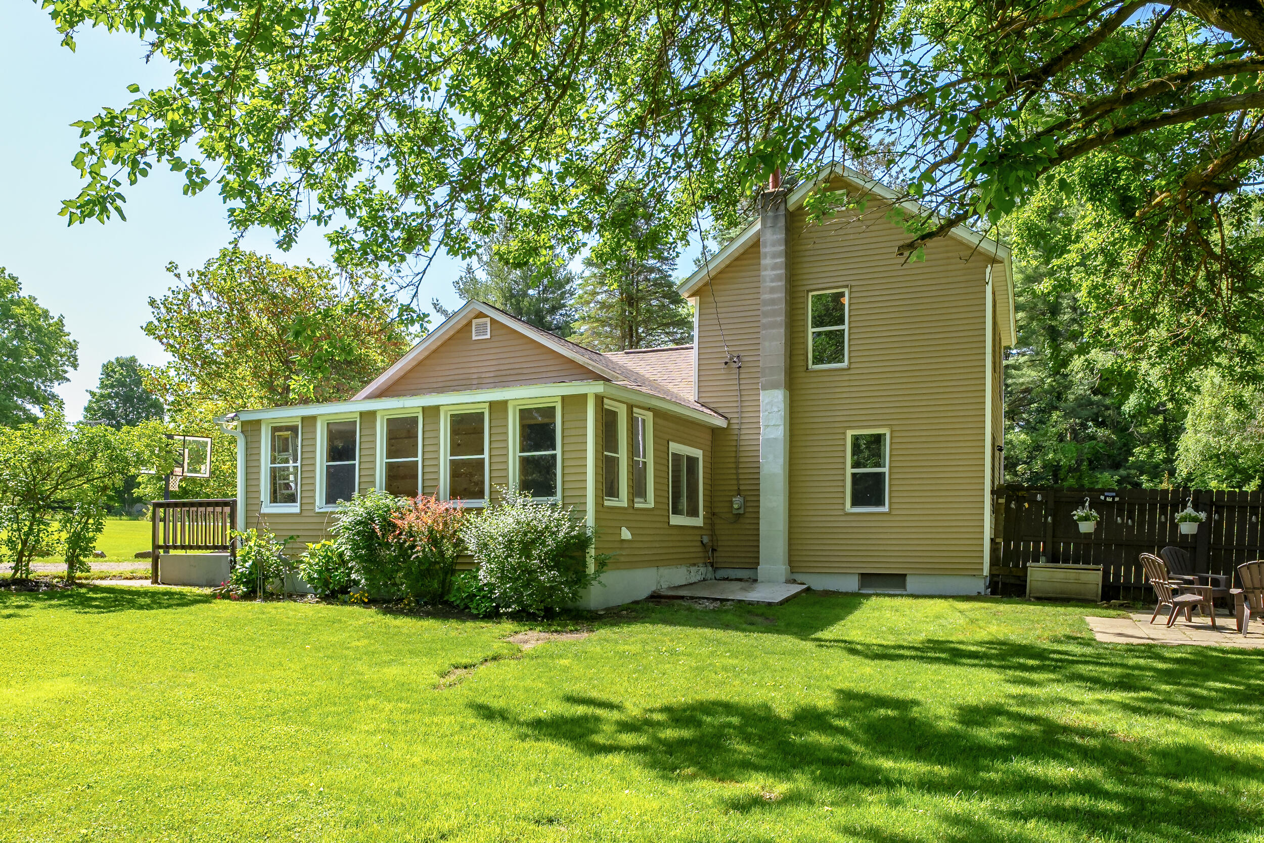 5955 102nd Avenue Grand Junction MI 49056
