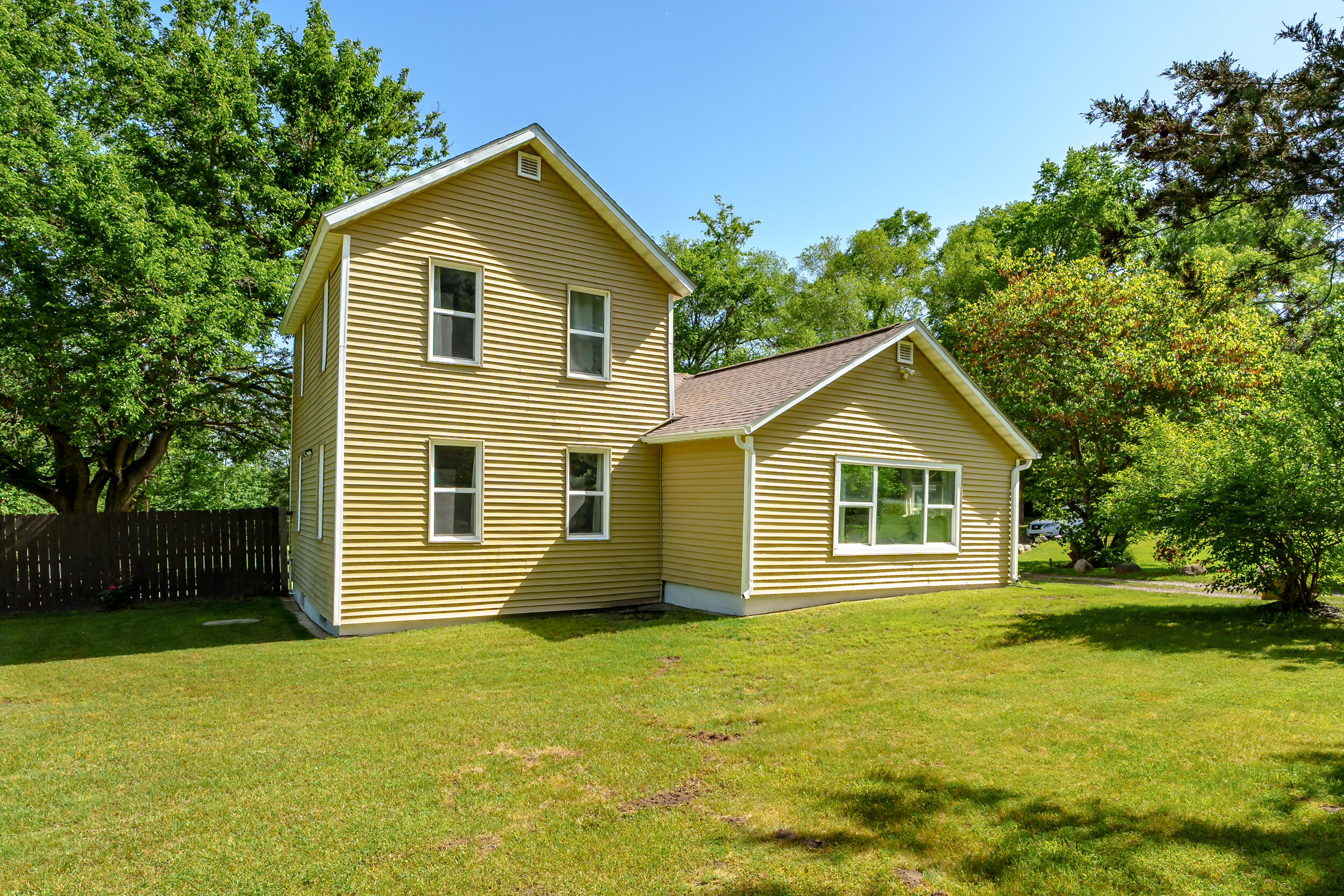 5955 102nd Avenue Grand Junction MI 49056