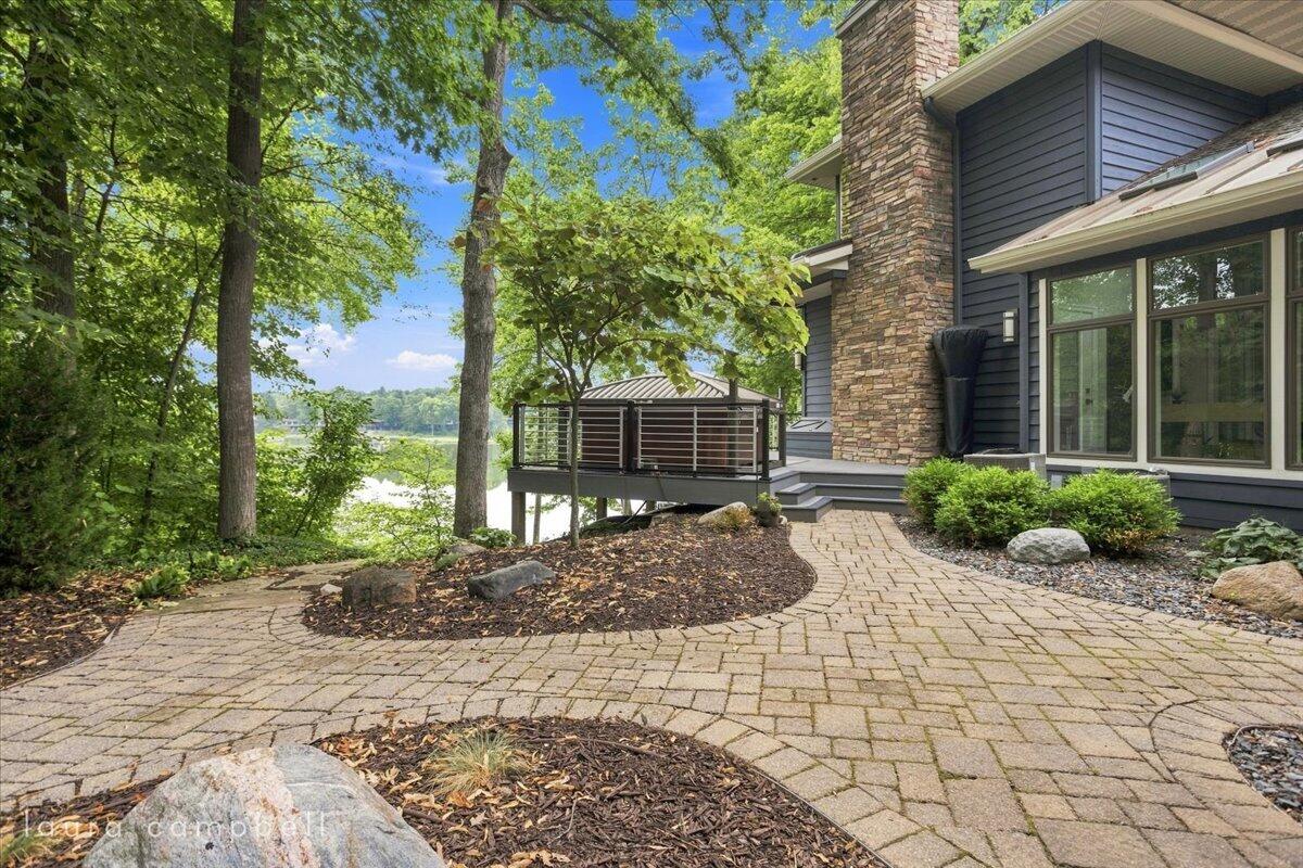 7177 Aqua Fria Court SE Grand Rapids MI 49546