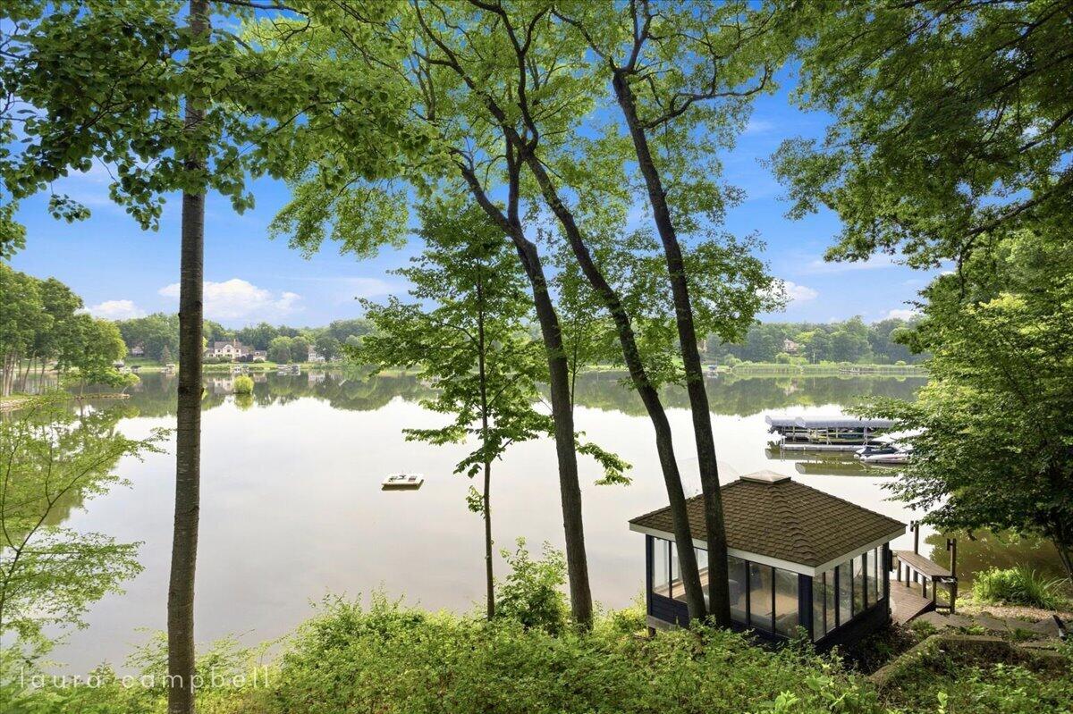 7177 Aqua Fria Court SE Grand Rapids MI 49546