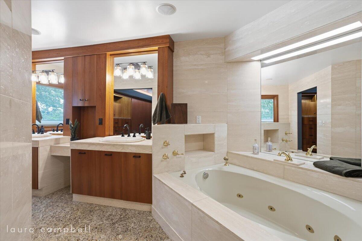 7177 Aqua Fria Court SE Grand Rapids MI 49546