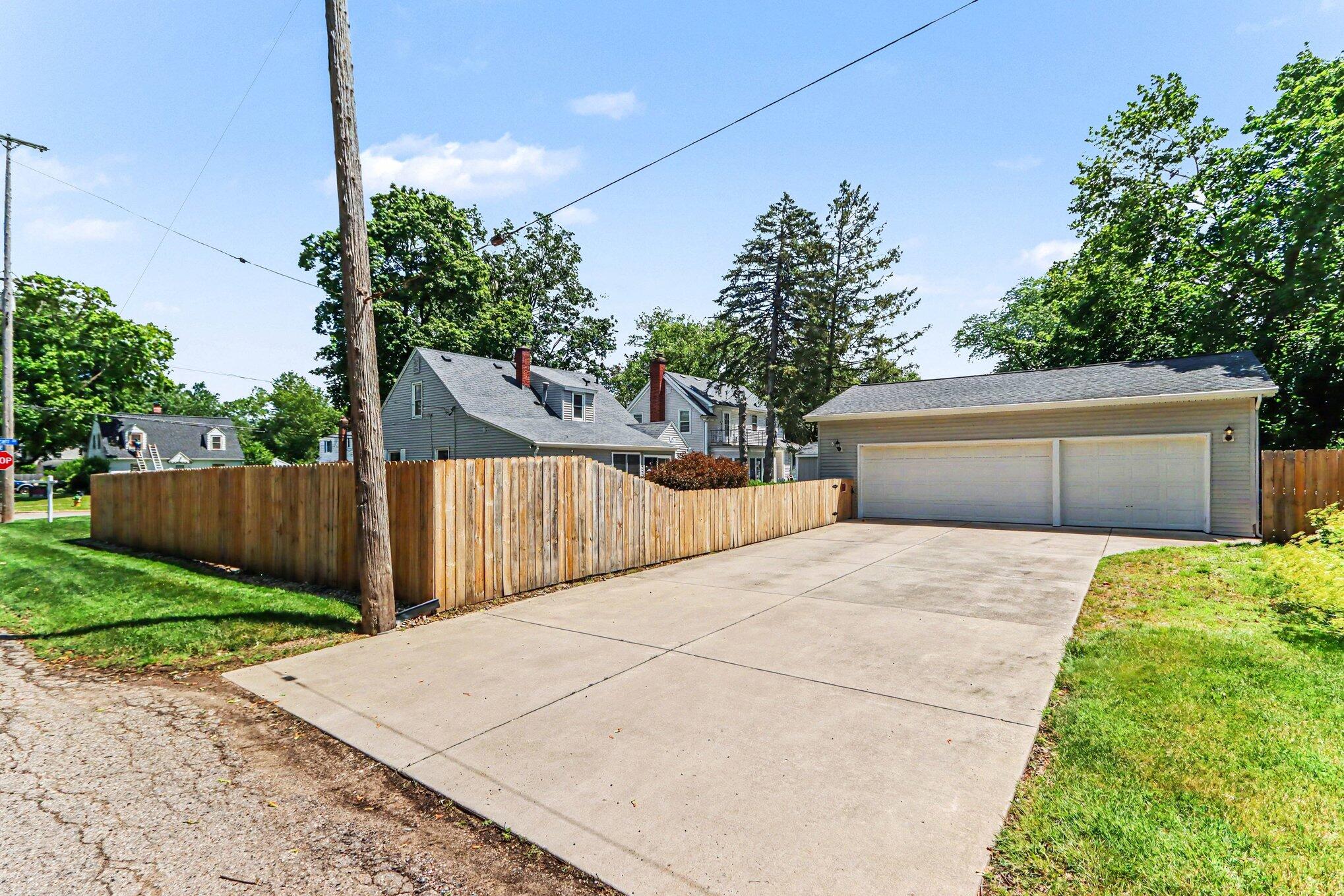 1404 Reycraft Drive Kalamazoo MI 49001