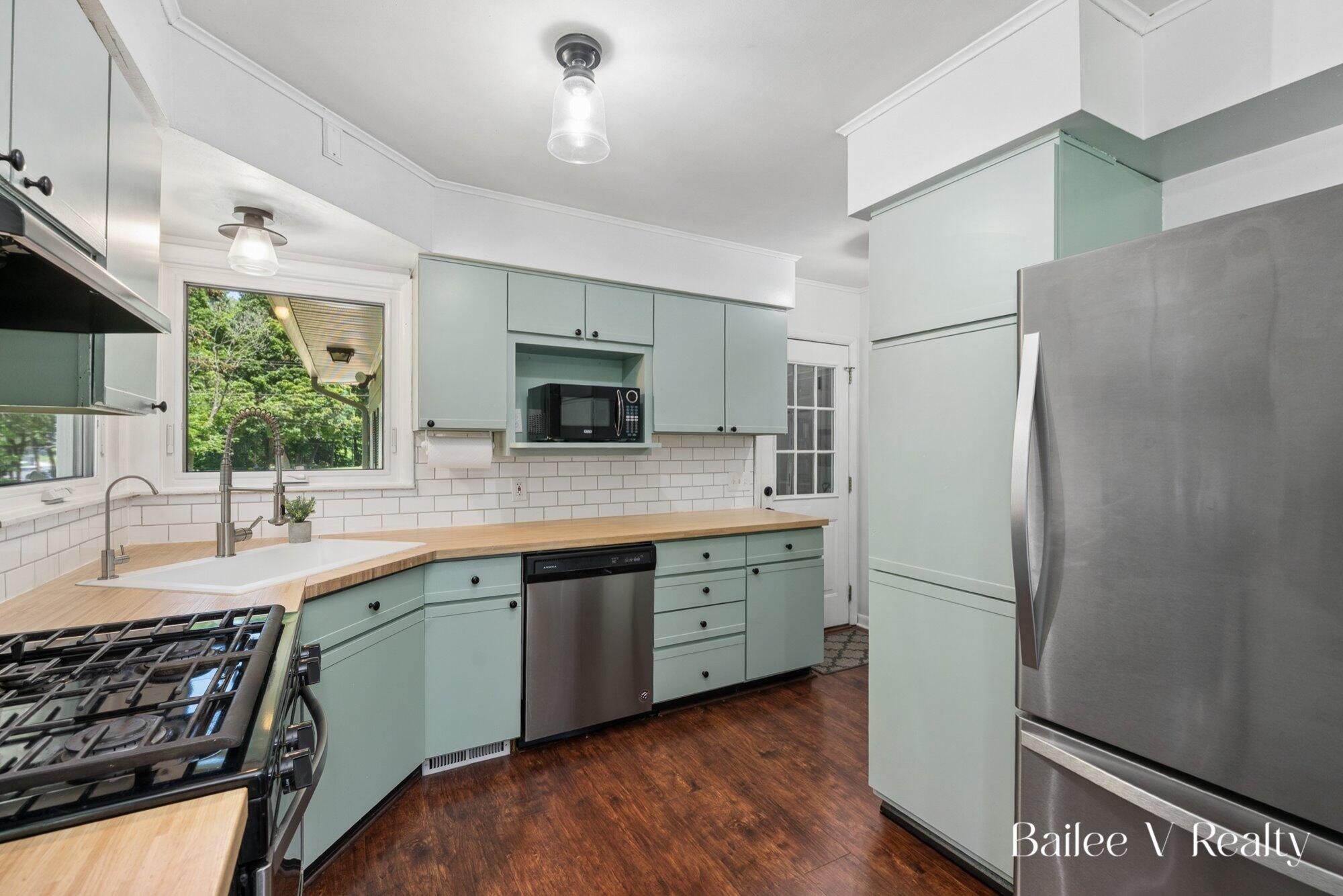 4116 Poinsettia Avenue SE Grand Rapids MI 49508