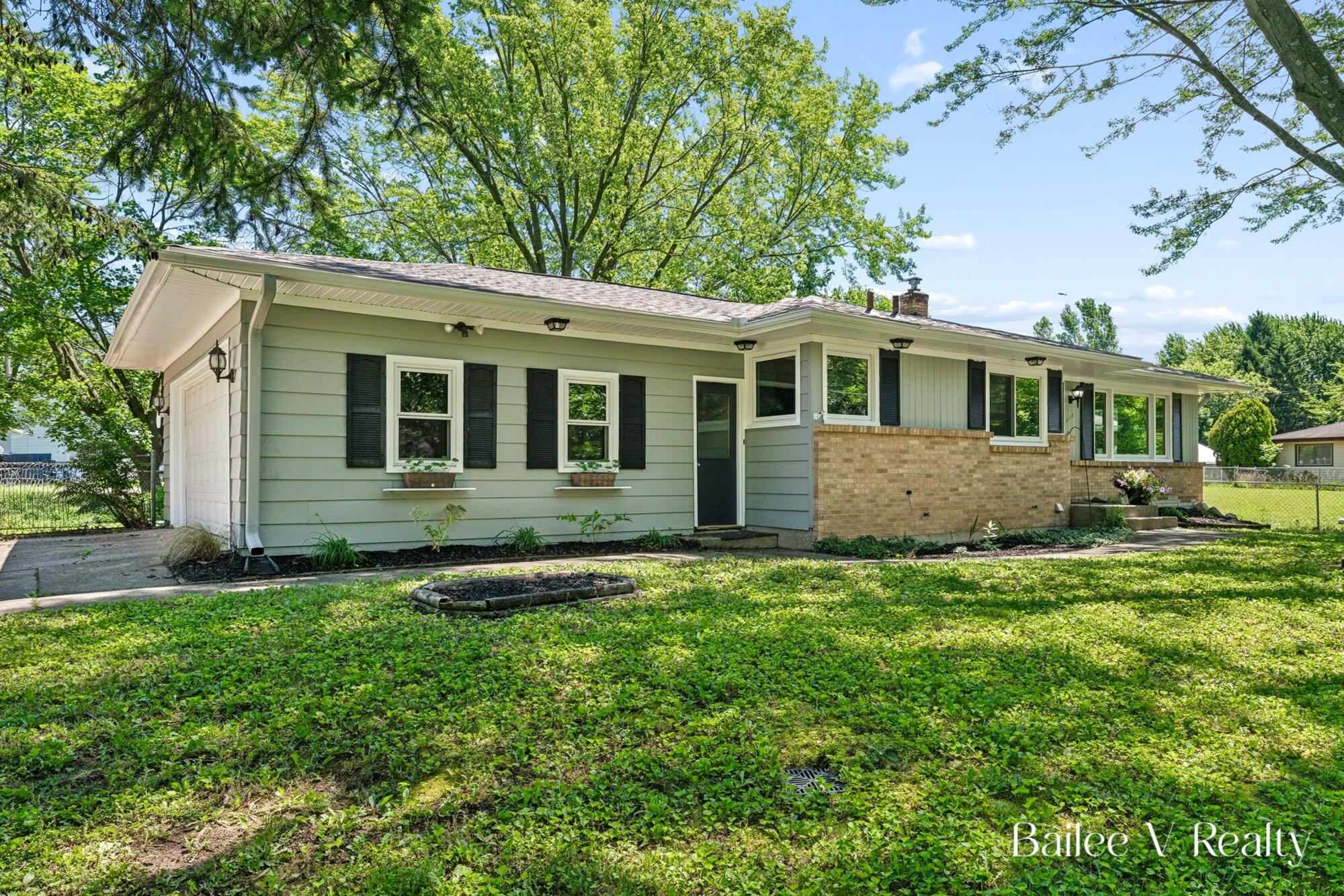 4116 Poinsettia Avenue SE Grand Rapids MI 49508