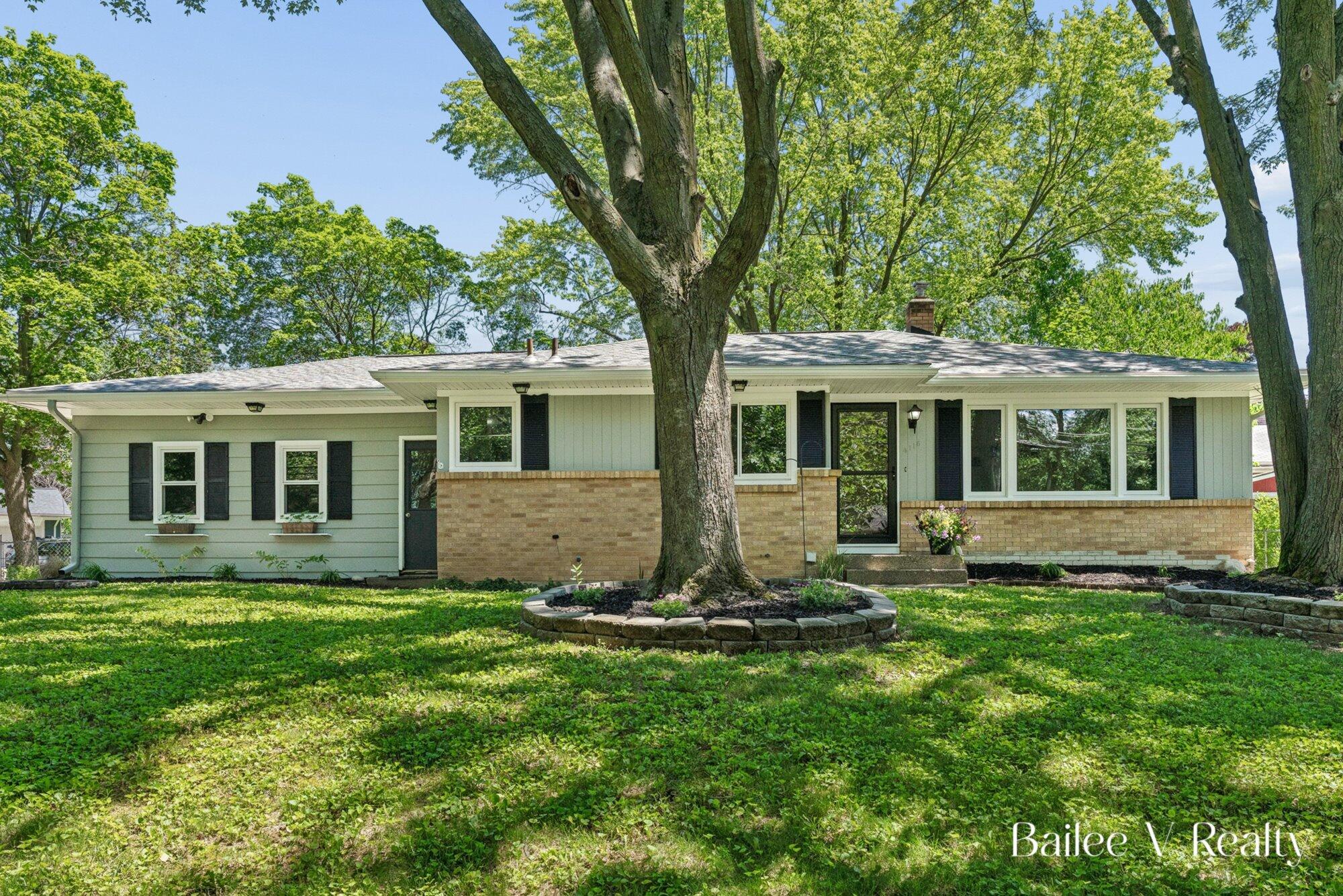 4116 Poinsettia Avenue SE Grand Rapids MI 49508