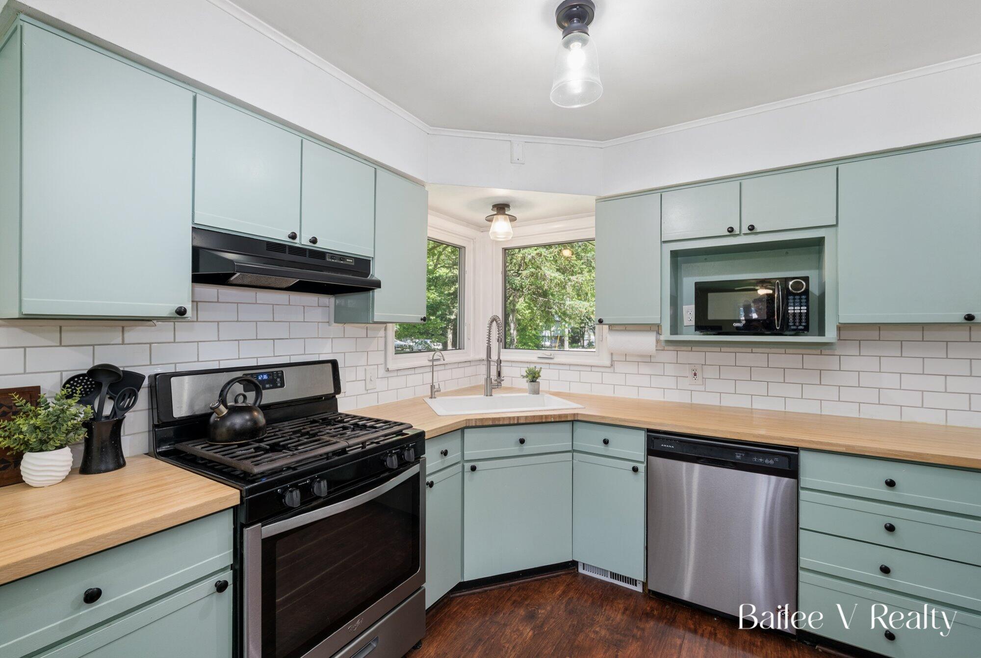 4116 Poinsettia Avenue SE Grand Rapids MI 49508