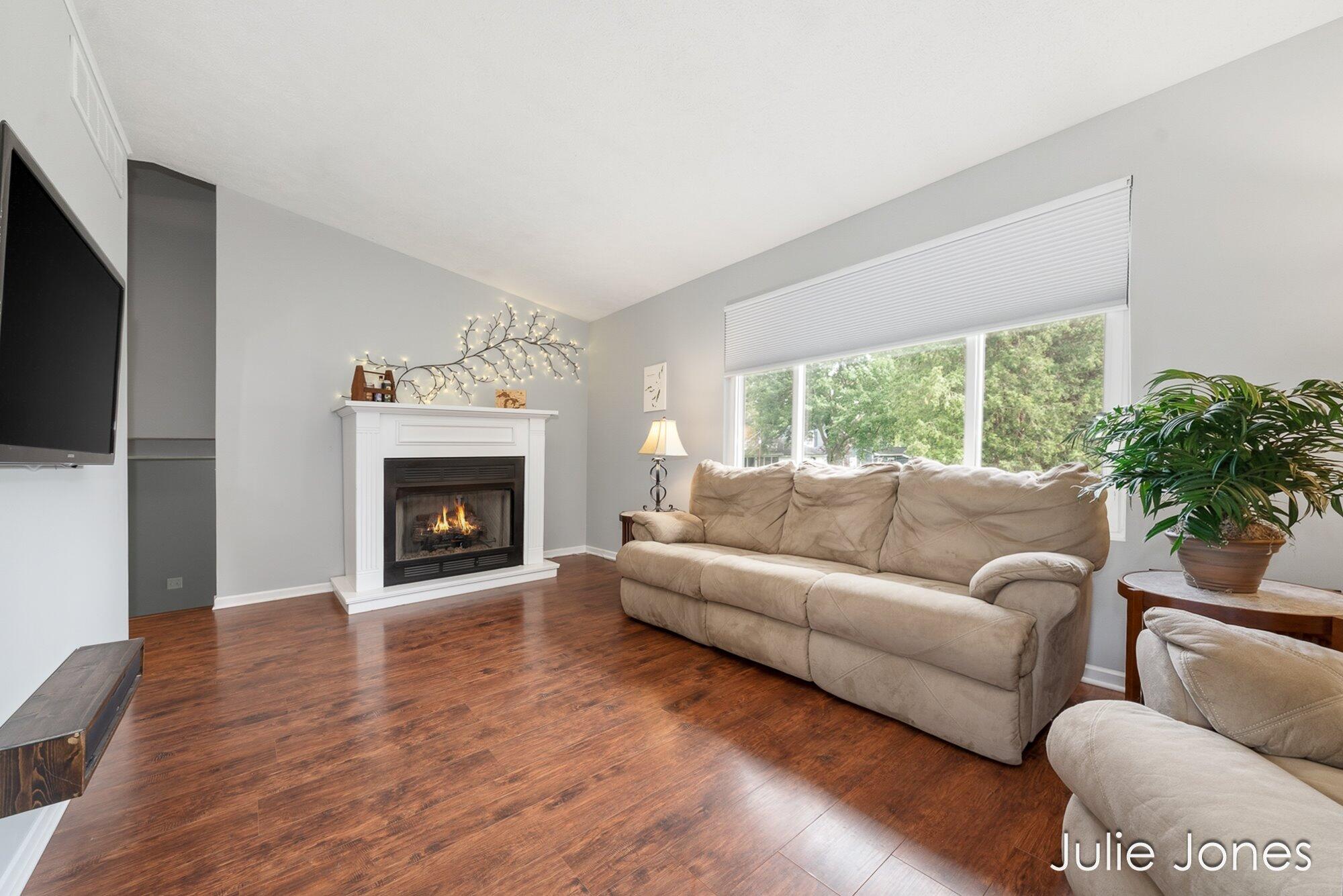 1554 Wakely Street NE Grand Rapids MI 49505