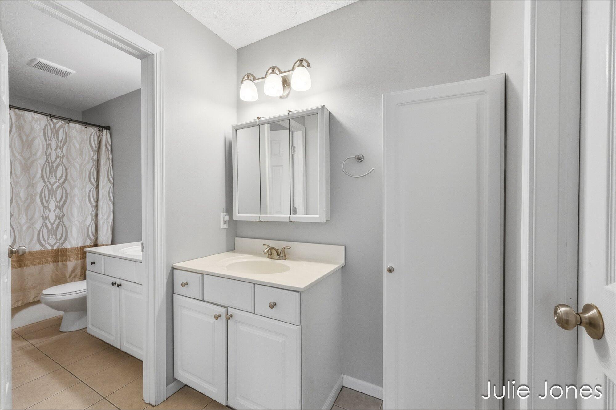 1554 Wakely Street NE Grand Rapids MI 49505