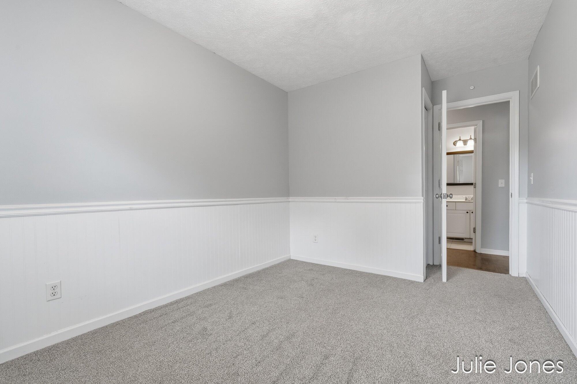 1554 Wakely Street NE Grand Rapids MI 49505