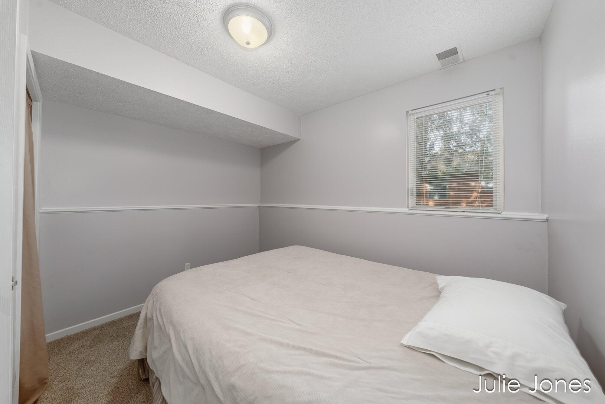 1554 Wakely Street NE Grand Rapids MI 49505
