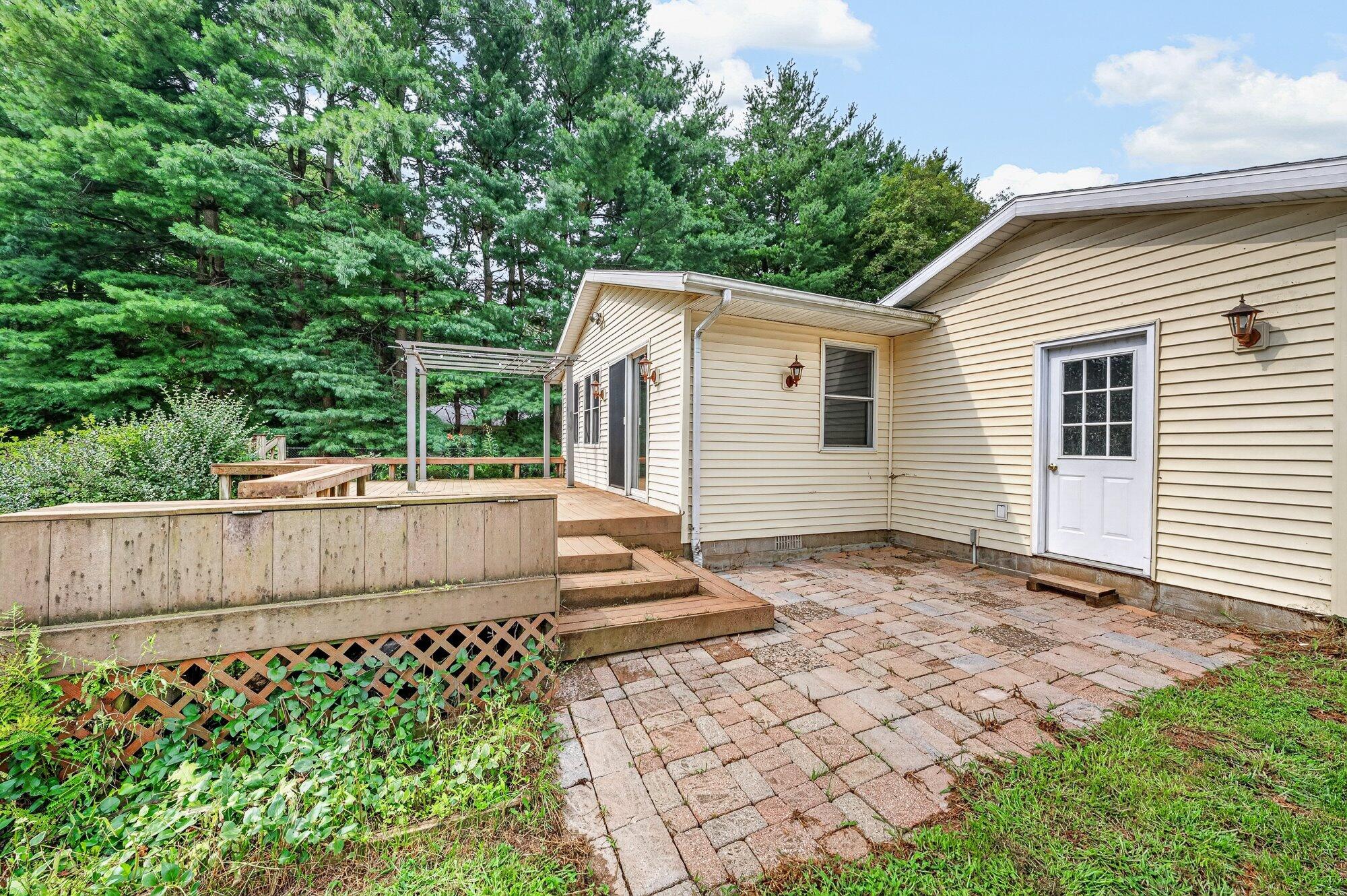 5036 Lands End Drive Kalamazoo MI 49009