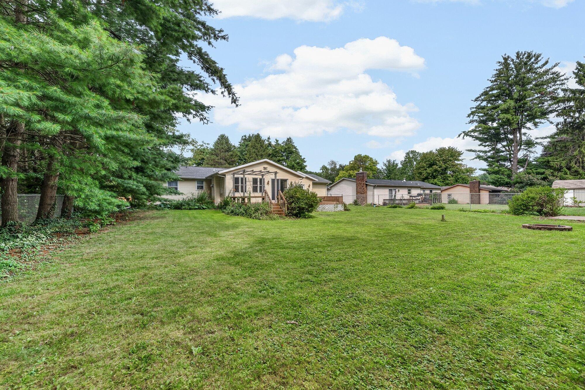 5036 Lands End Drive Kalamazoo MI 49009
