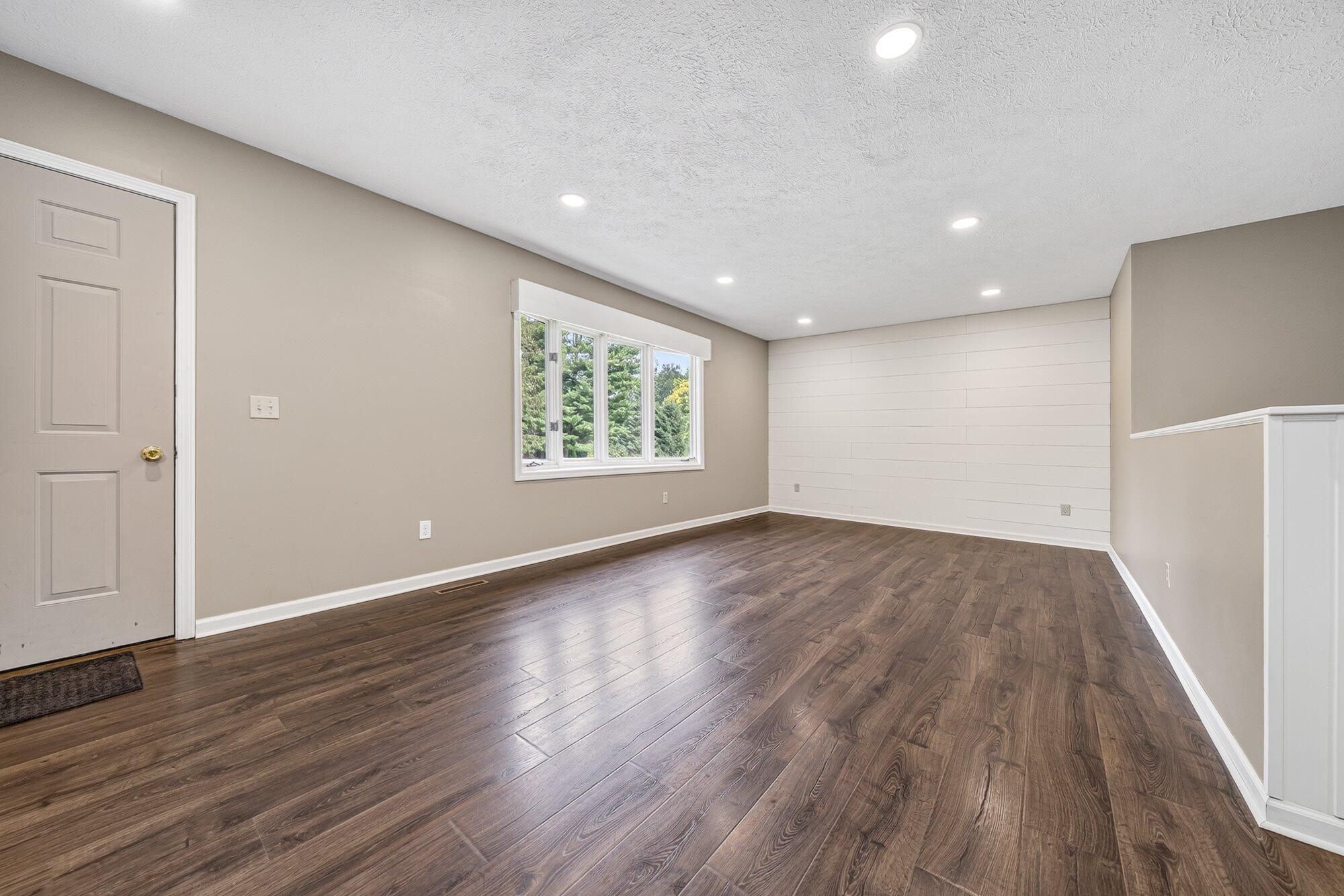 5036 Lands End Drive Kalamazoo MI 49009