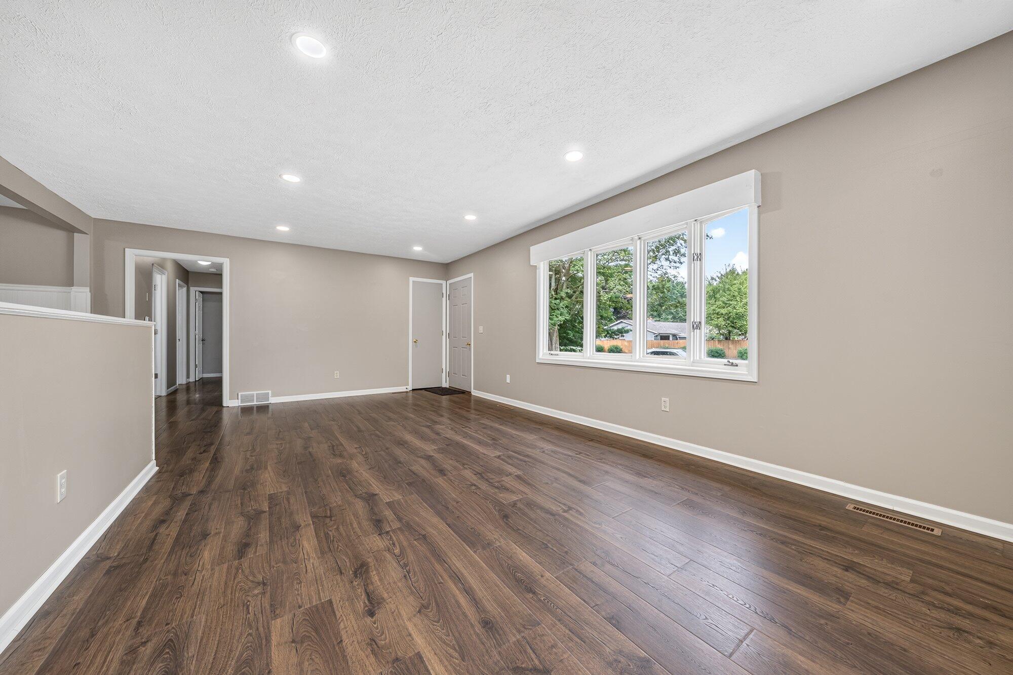 5036 Lands End Drive Kalamazoo MI 49009