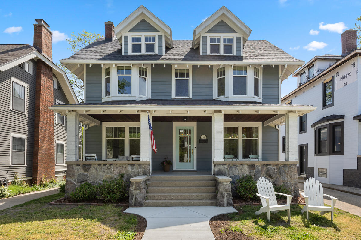 220 Hampton Avenue SE Grand Rapids MI 49506