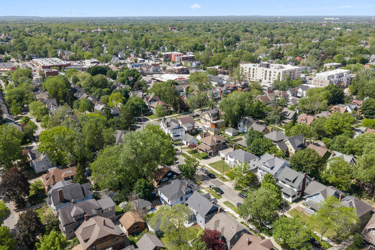 220 Hampton Avenue SE Grand Rapids MI 49506