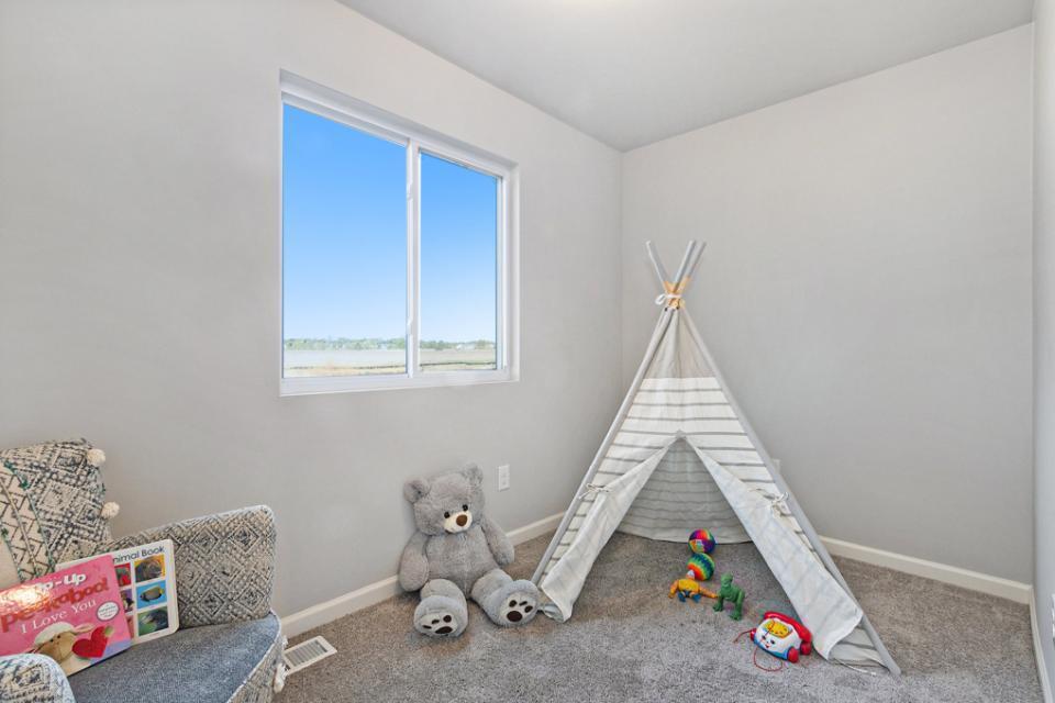 171 Peppermint Drive Holland MI 49423