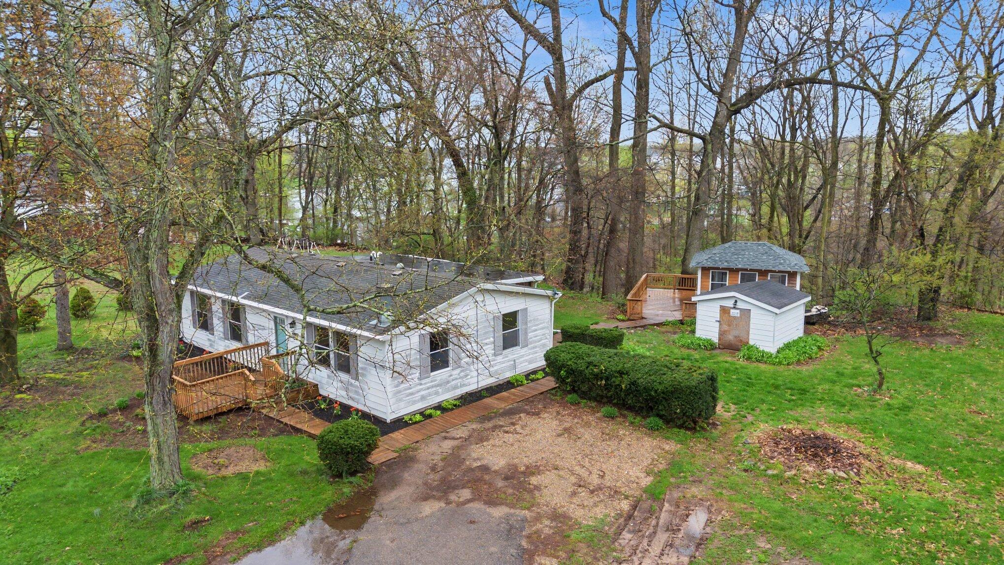 33320 Ridenour Road Dowagiac MI 49047
