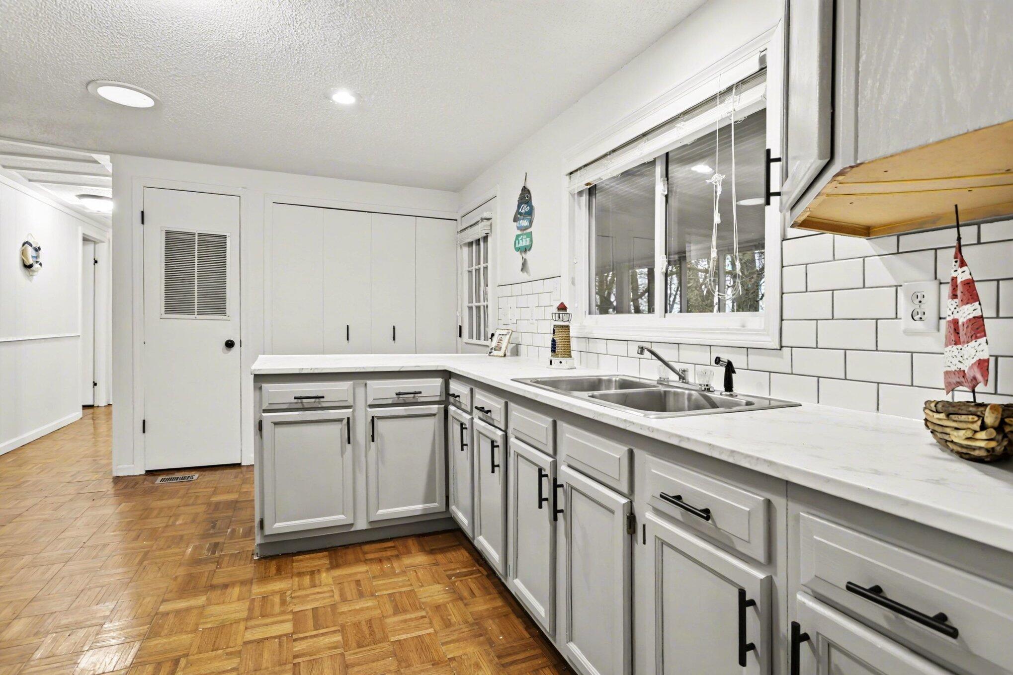 33320 Ridenour Road Dowagiac MI 49047