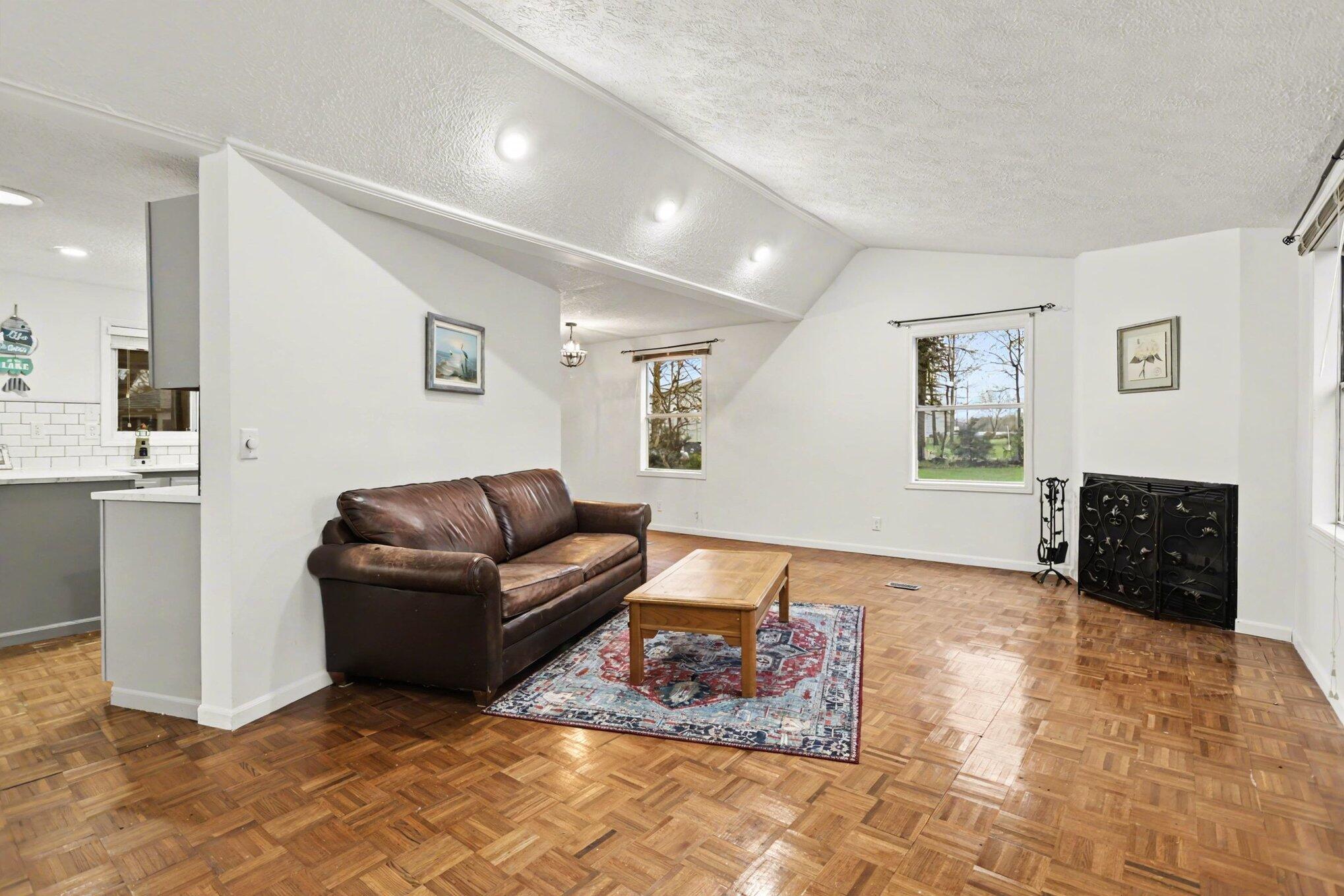 33320 Ridenour Road Dowagiac MI 49047