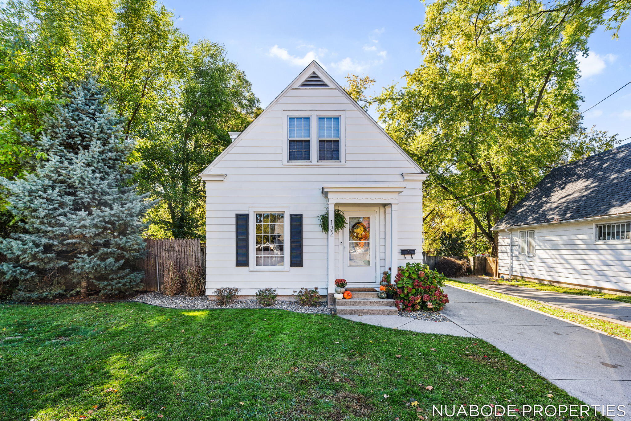 132 Graceland Street NE Grand Rapids MI 49505
