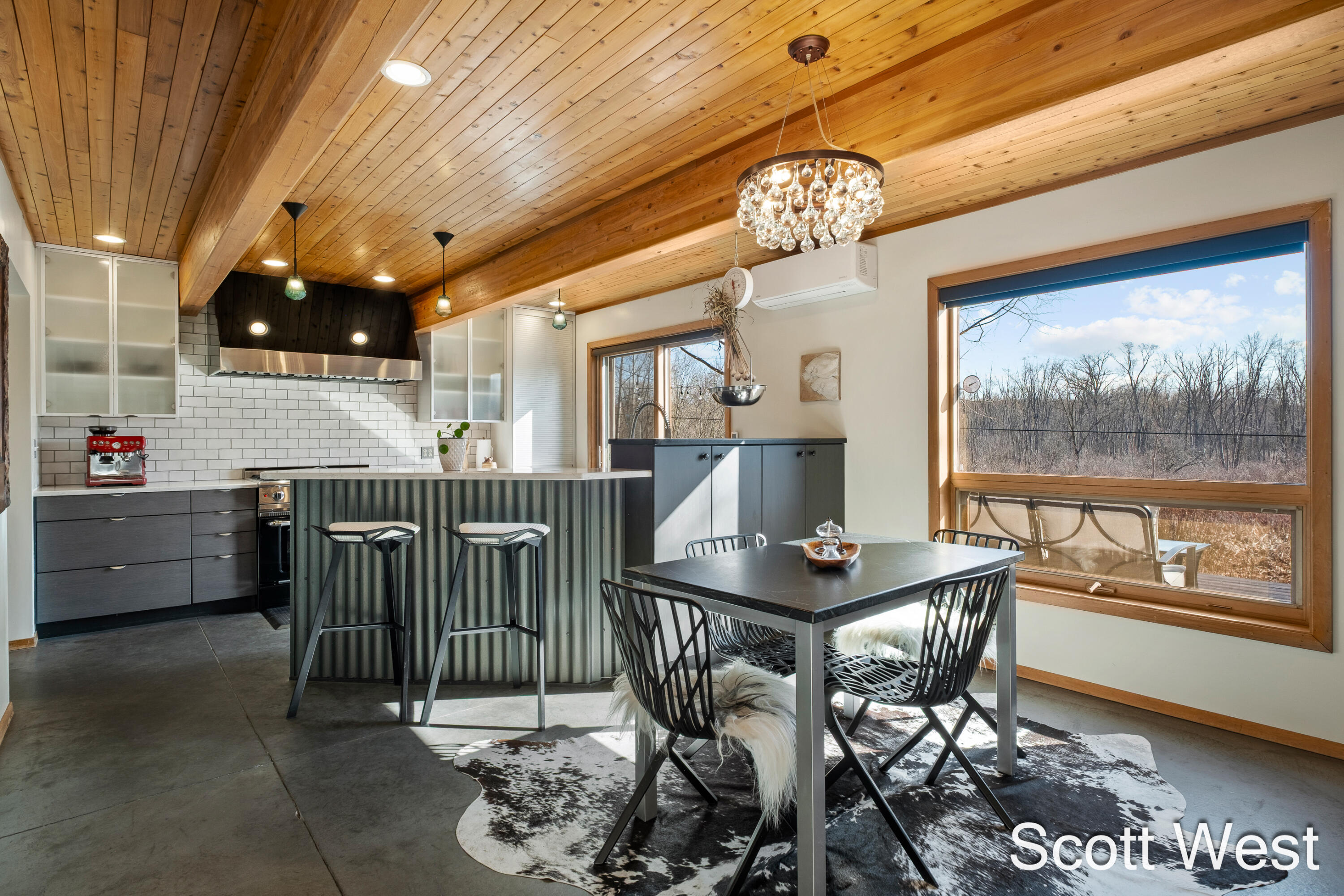 2870 Grand River Drive NE Grand Rapids MI 49525