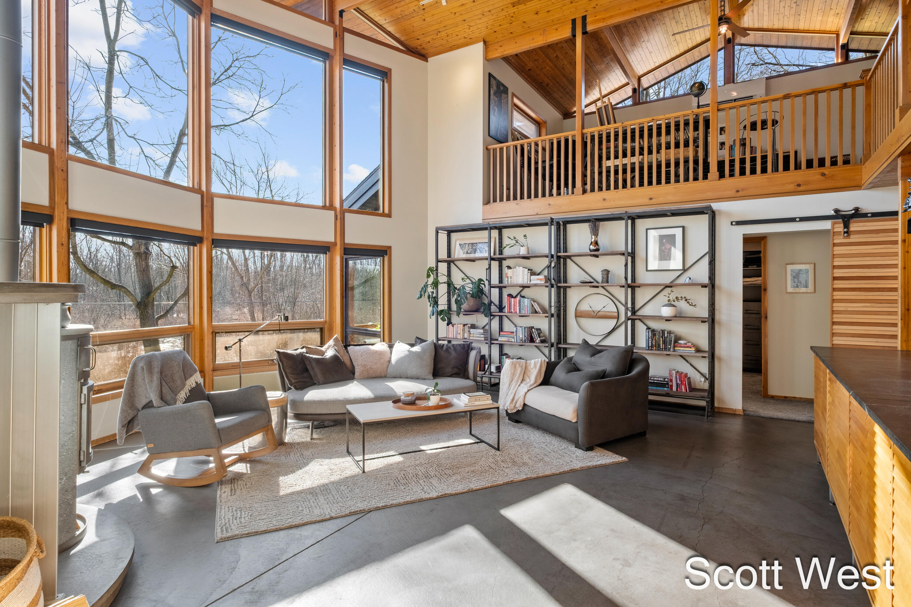 2870 Grand River Drive NE Grand Rapids MI 49525