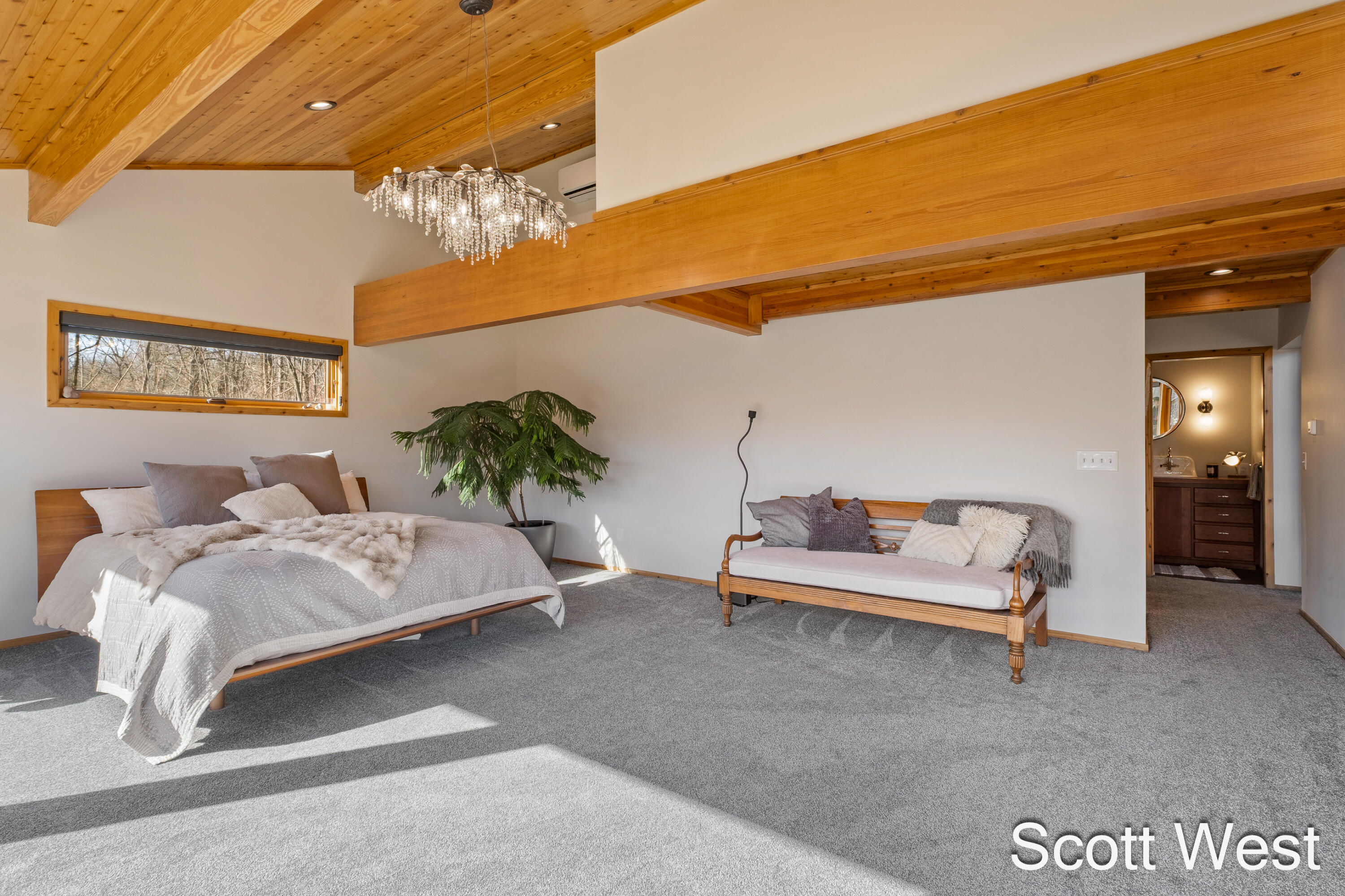 2870 Grand River Drive NE Grand Rapids MI 49525