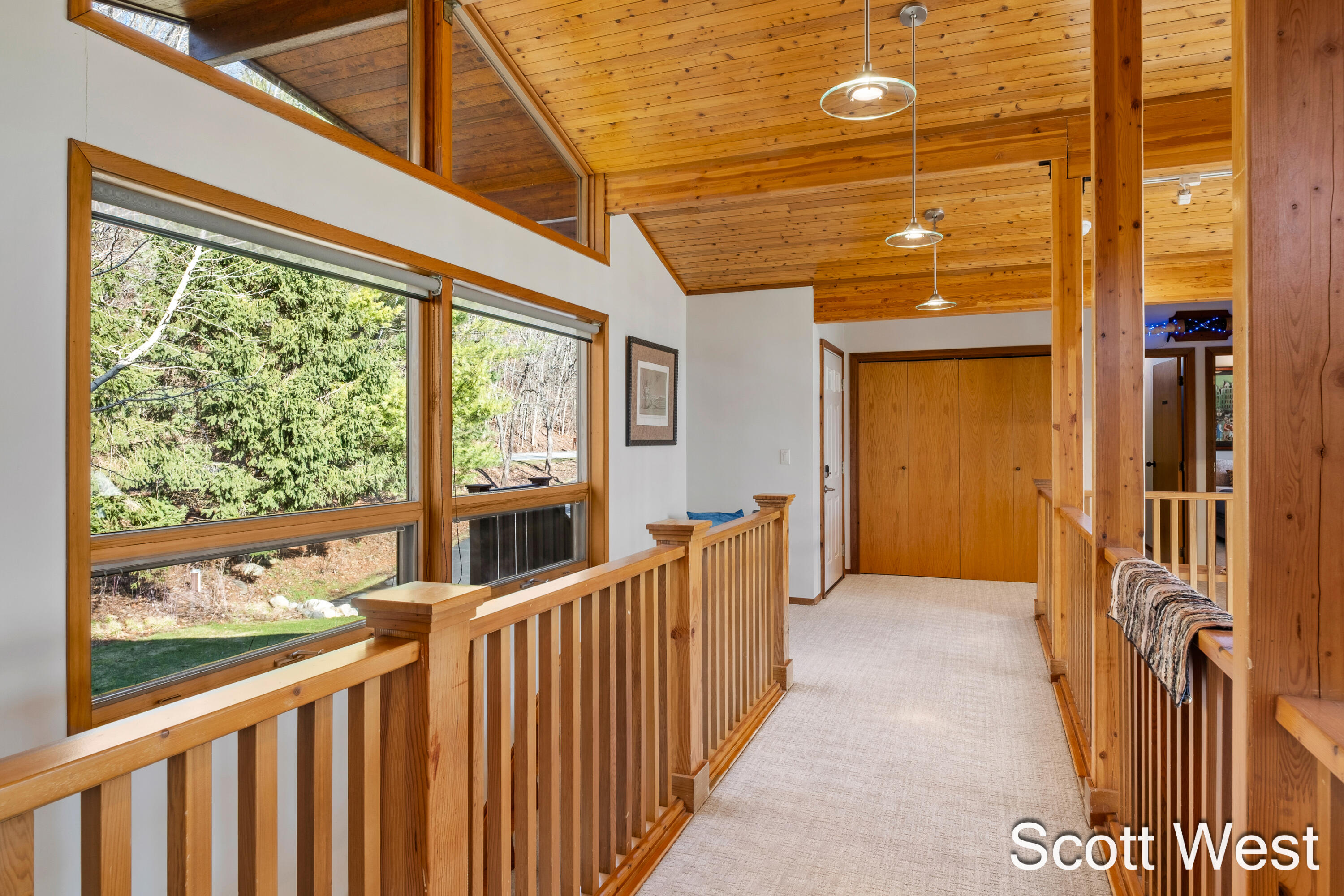 2870 Grand River Drive NE Grand Rapids MI 49525