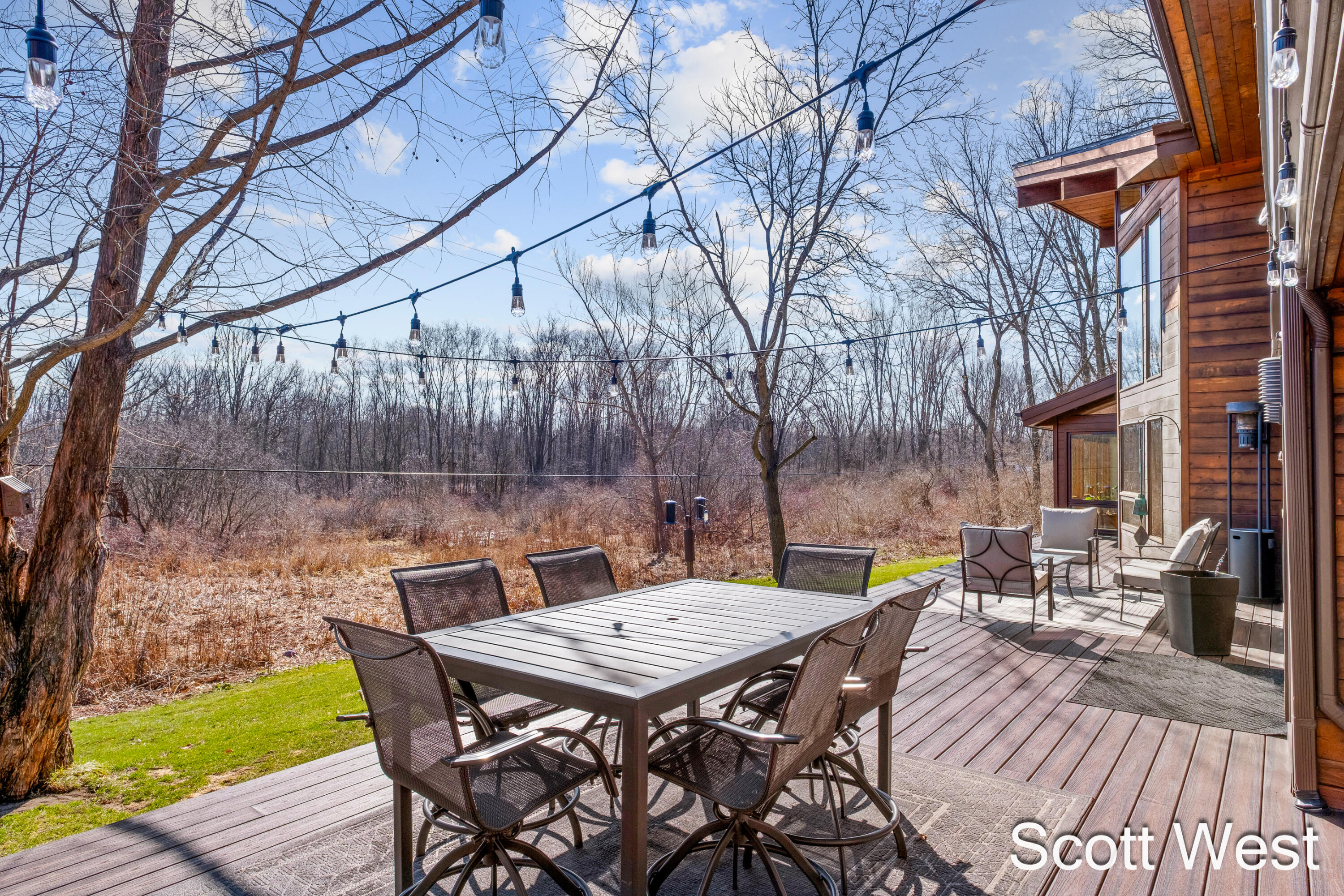 2870 Grand River Drive NE Grand Rapids MI 49525