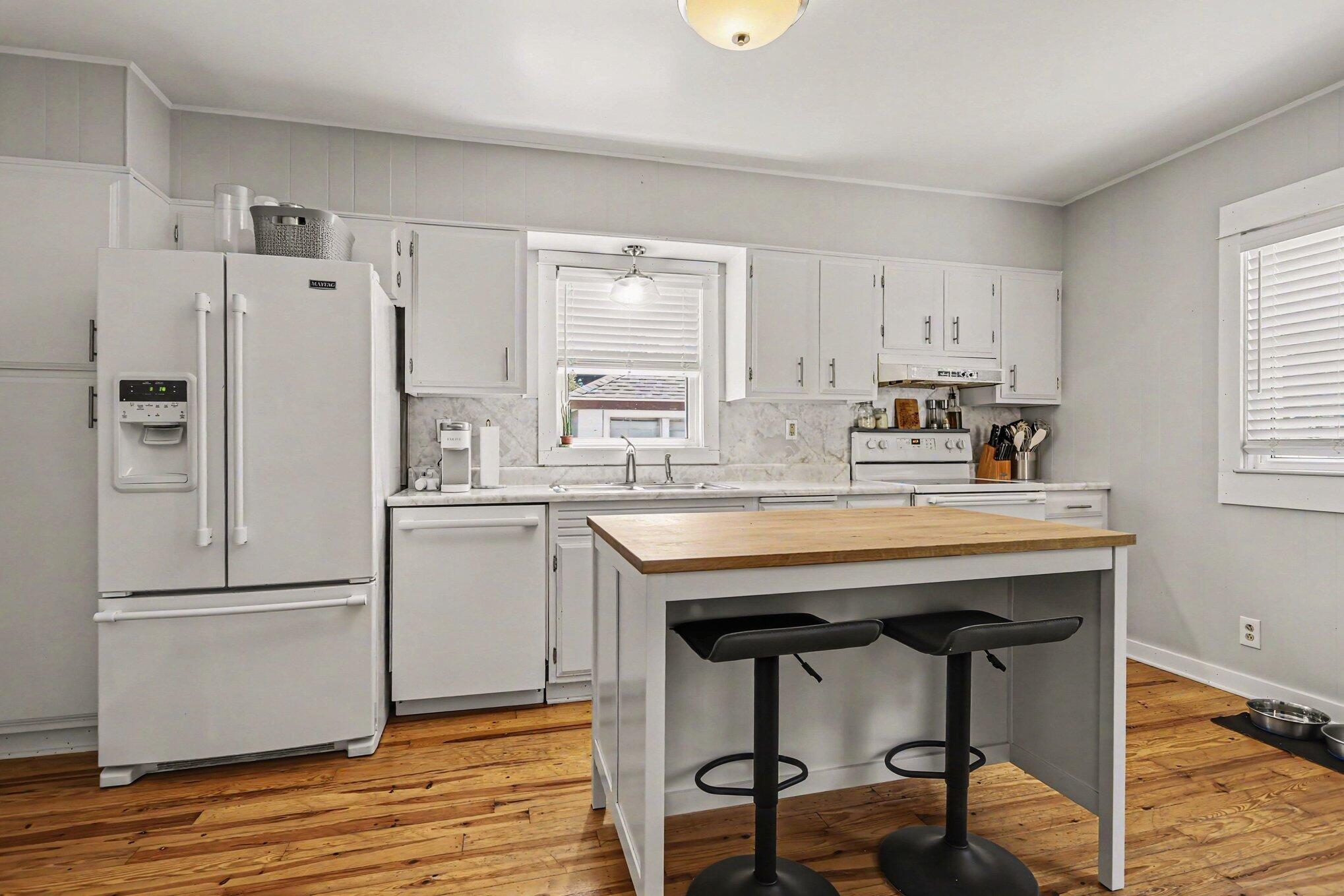 5209 S Roosevelt Road Stevensville MI 49127