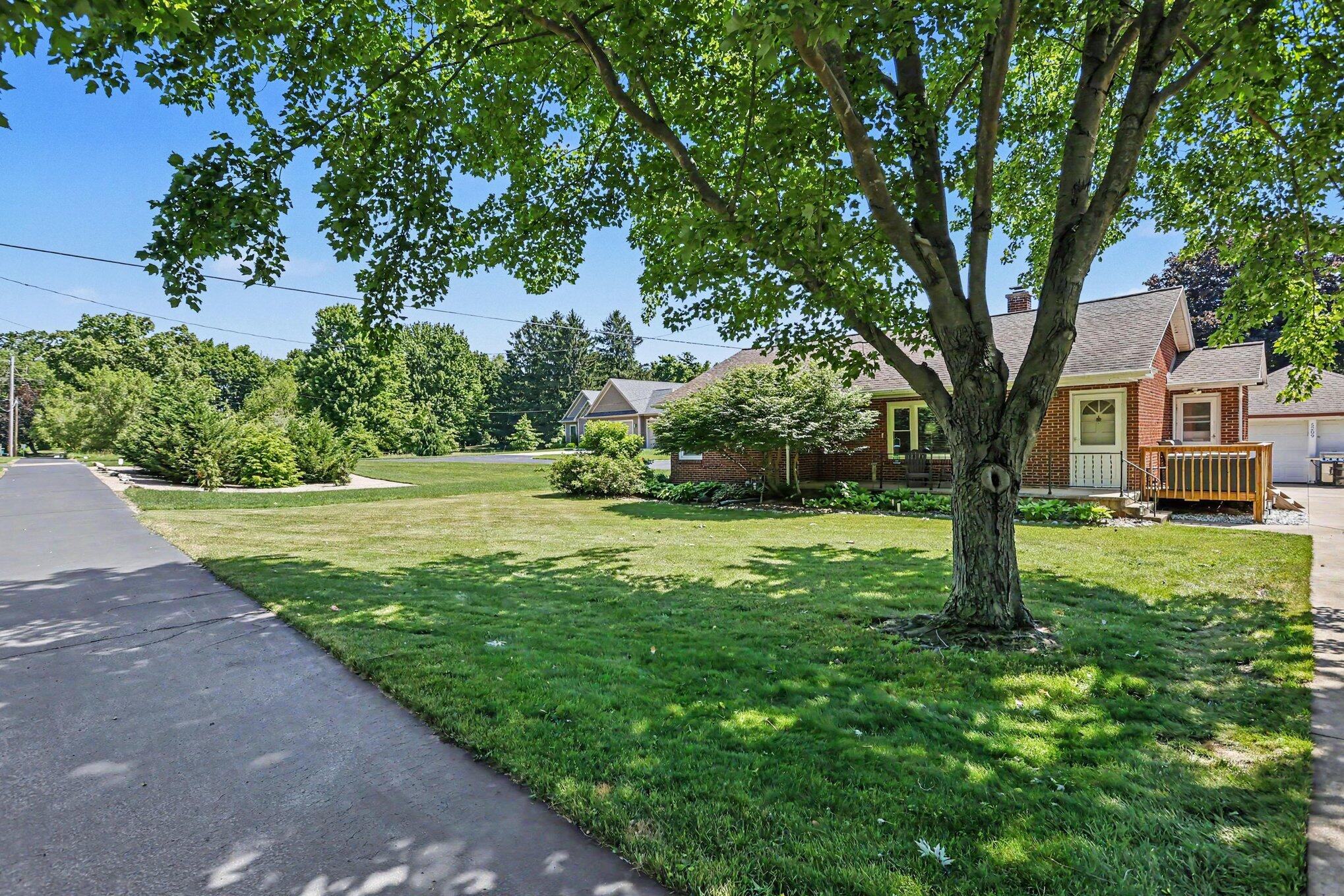 5209 S Roosevelt Road Stevensville MI 49127