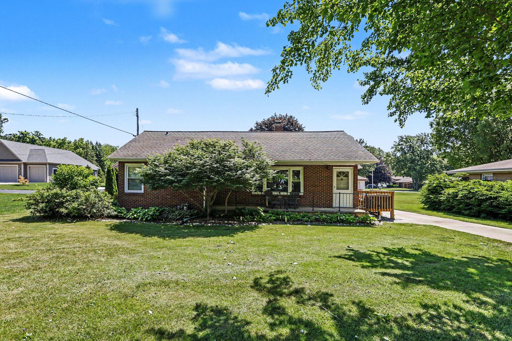 5209 S Roosevelt Road Stevensville MI 49127