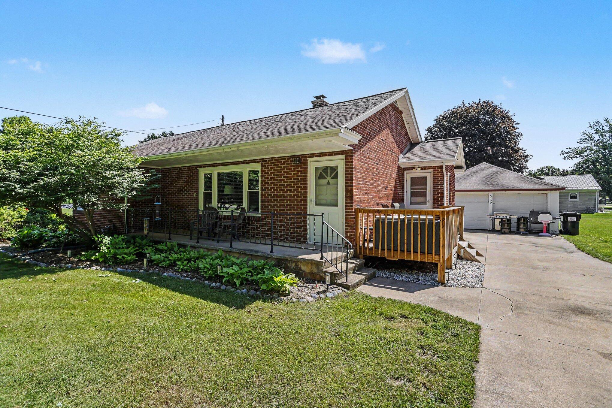 5209 S Roosevelt Road Stevensville MI 49127