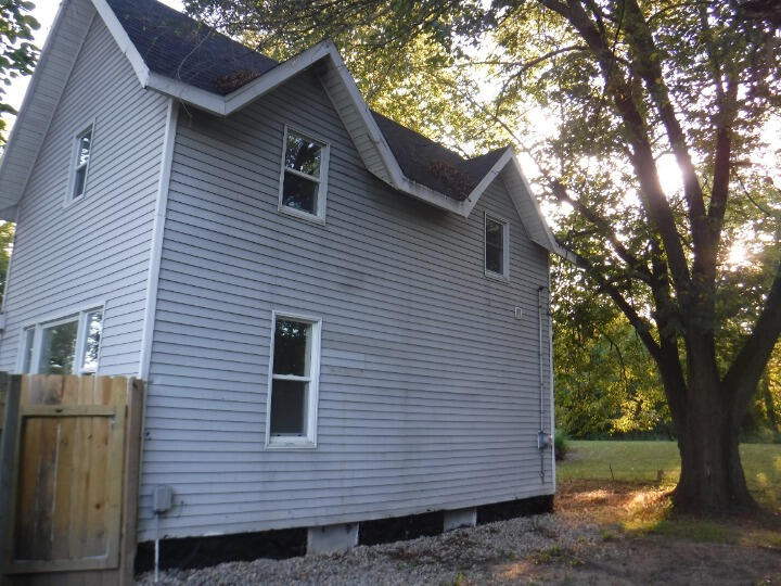 696 30th Street Allegan MI 49010