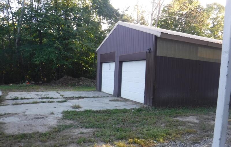 696 30th Street Allegan MI 49010