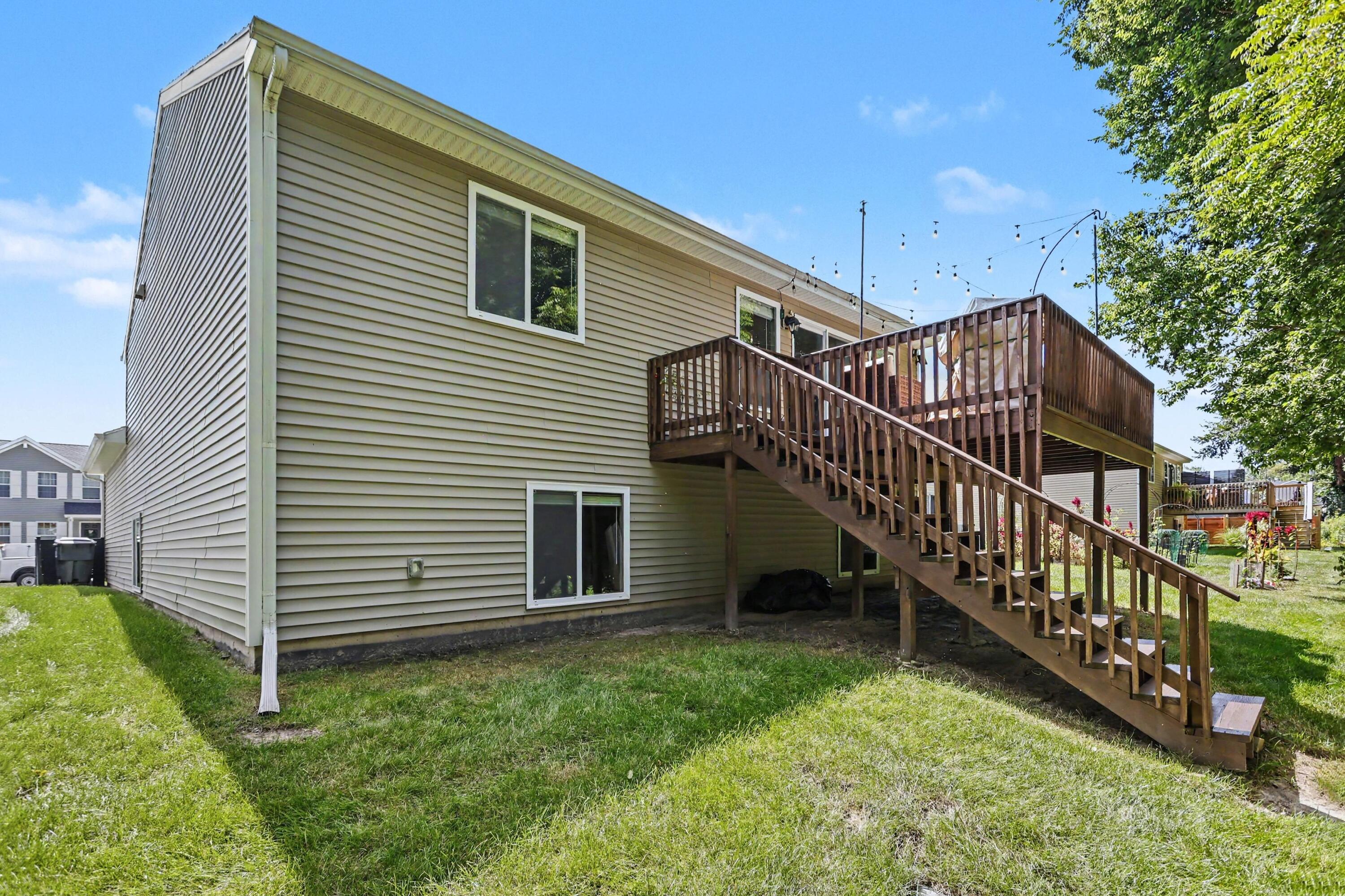 573 N Cygnet Lake Drive Benton Harbor MI 49022
