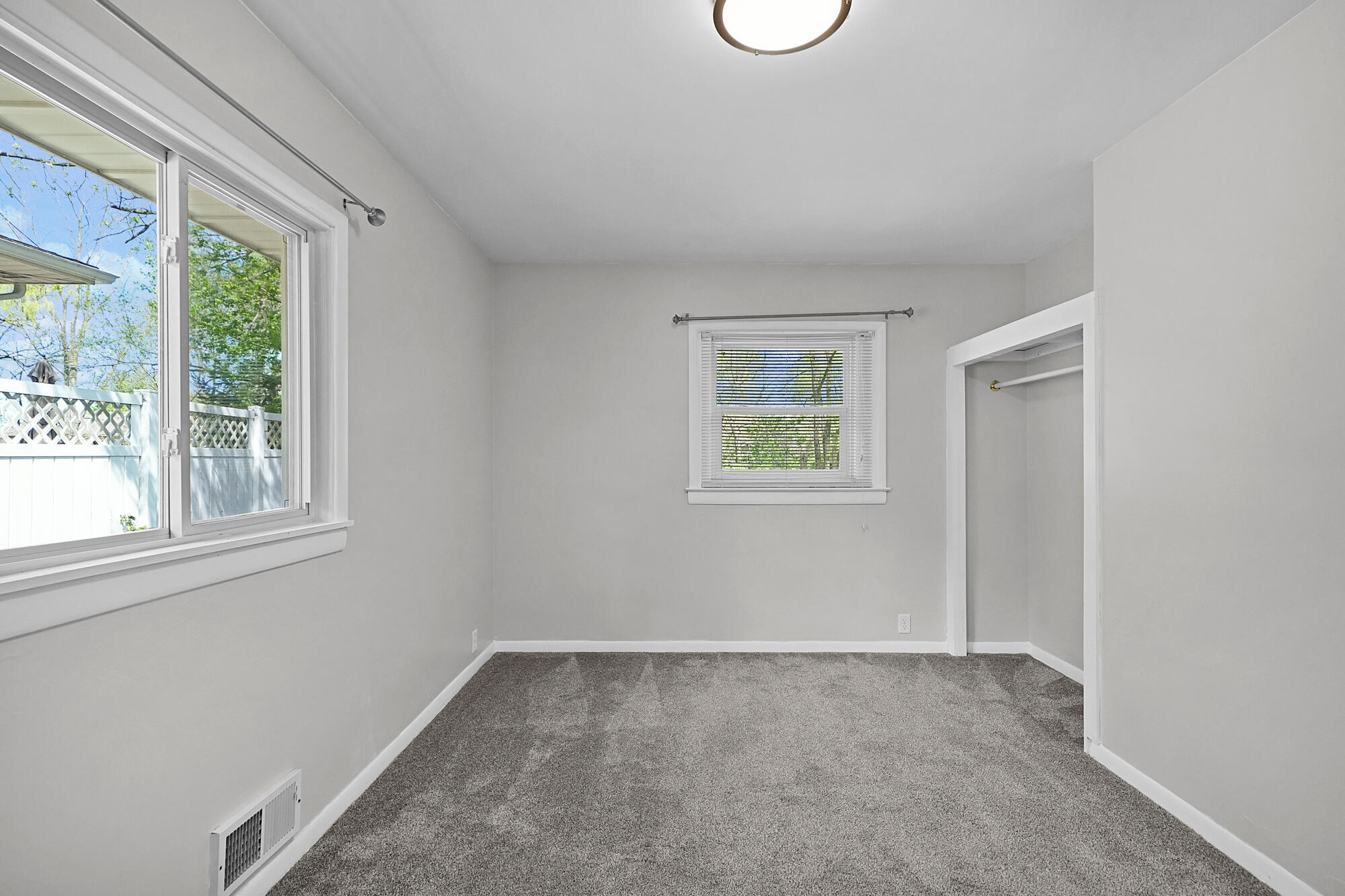 1605 Bridge Street NW Grand Rapids MI 49504