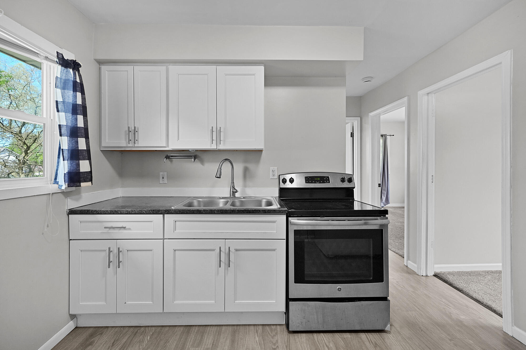 1605 Bridge Street NW Grand Rapids MI 49504
