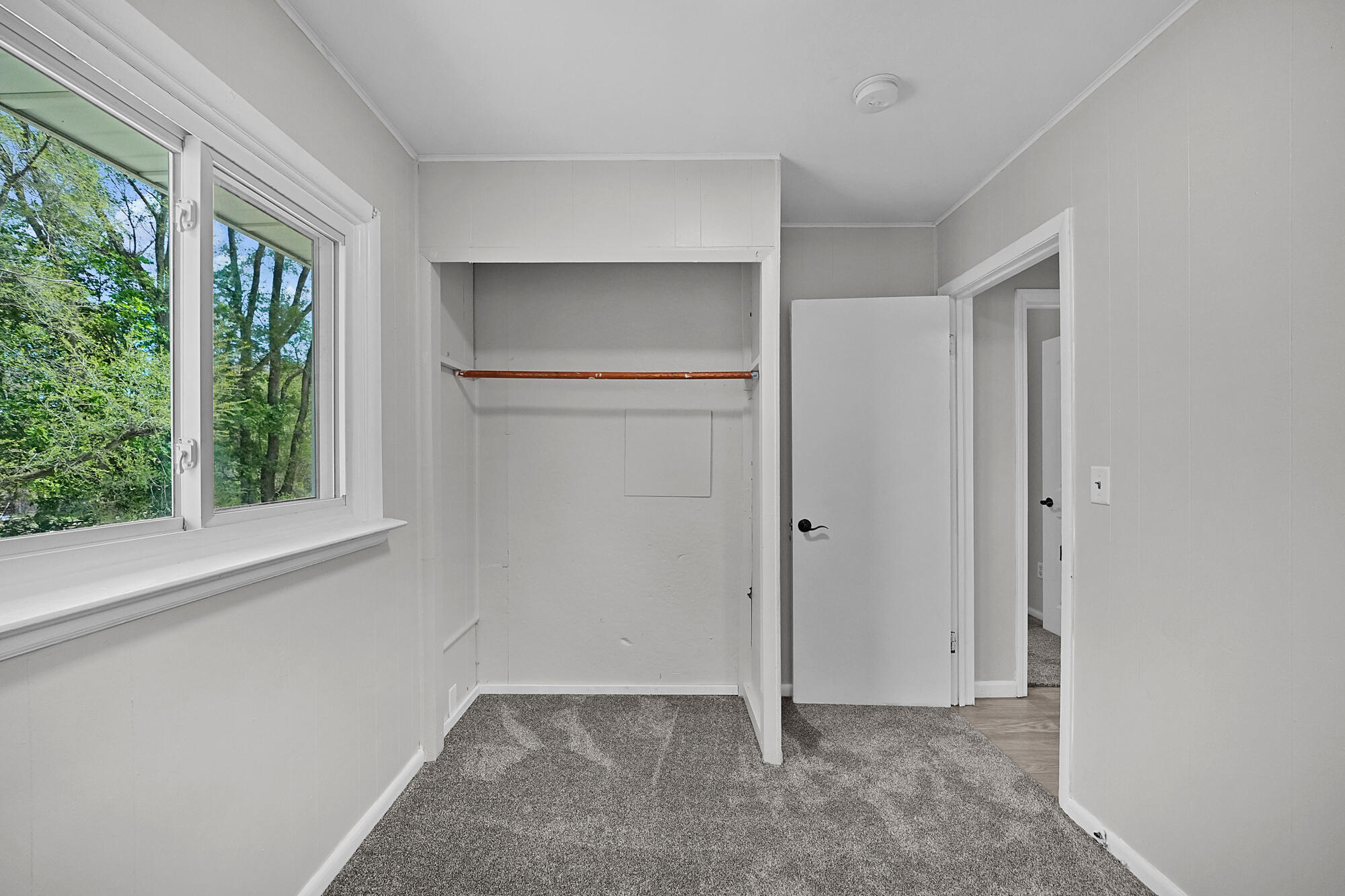 1605 Bridge Street NW Grand Rapids MI 49504