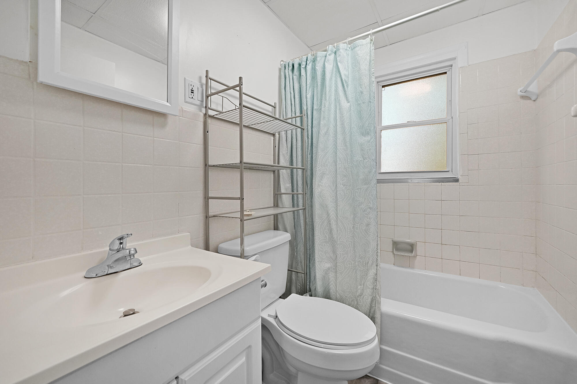 1605 Bridge Street NW Grand Rapids MI 49504