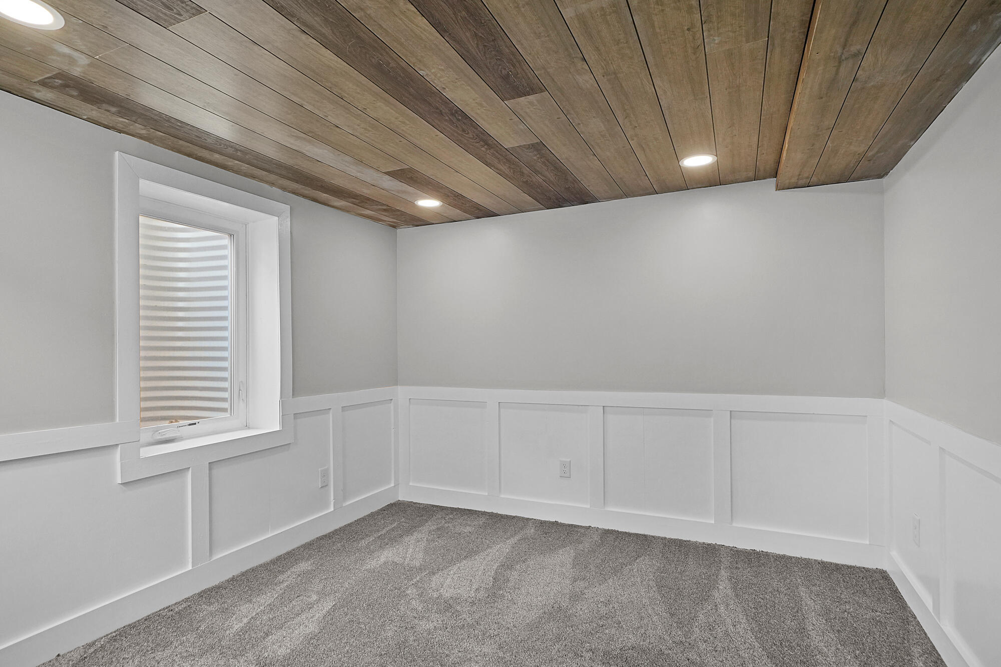 1605 Bridge Street NW Grand Rapids MI 49504