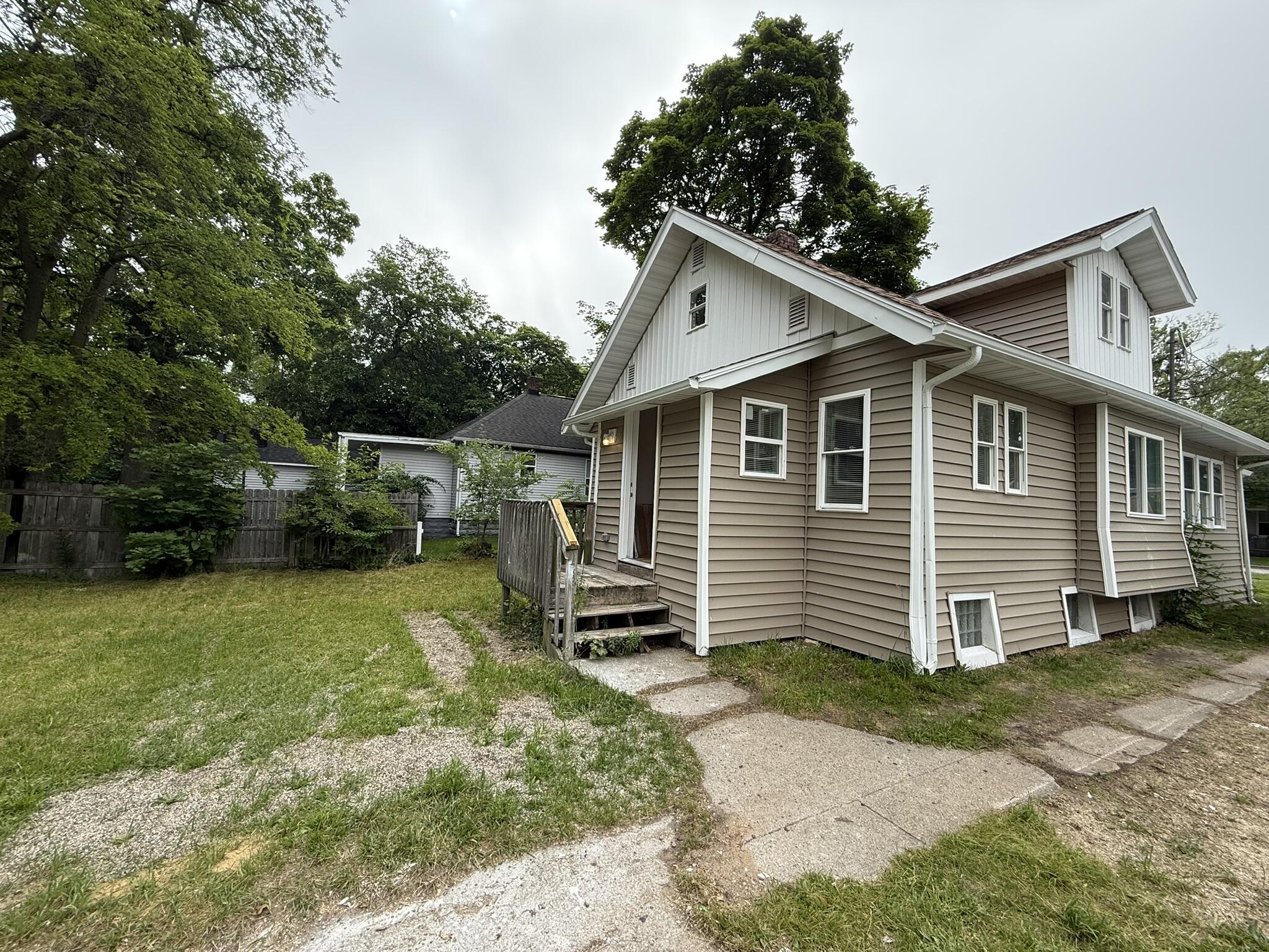612 Ada Avenue Muskegon MI 49442